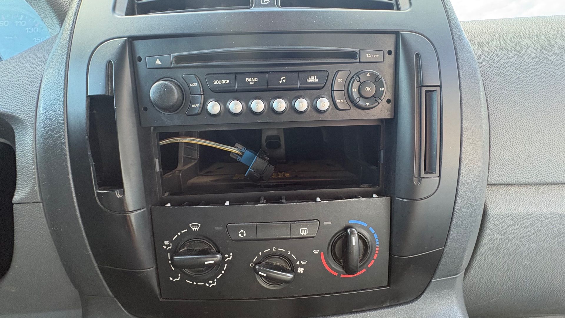 Peugeot Expert 2.0l HDI 136ch L2H1 cabine rallongé