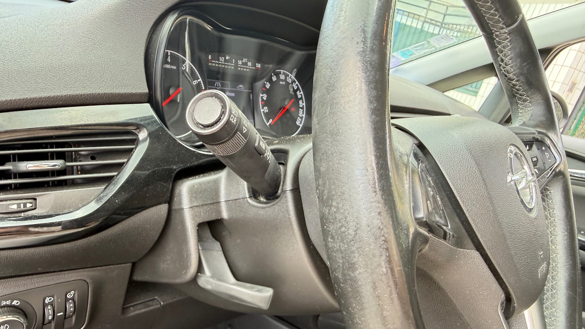Opel Corsa 1.4i 90ch COLOR EDITION