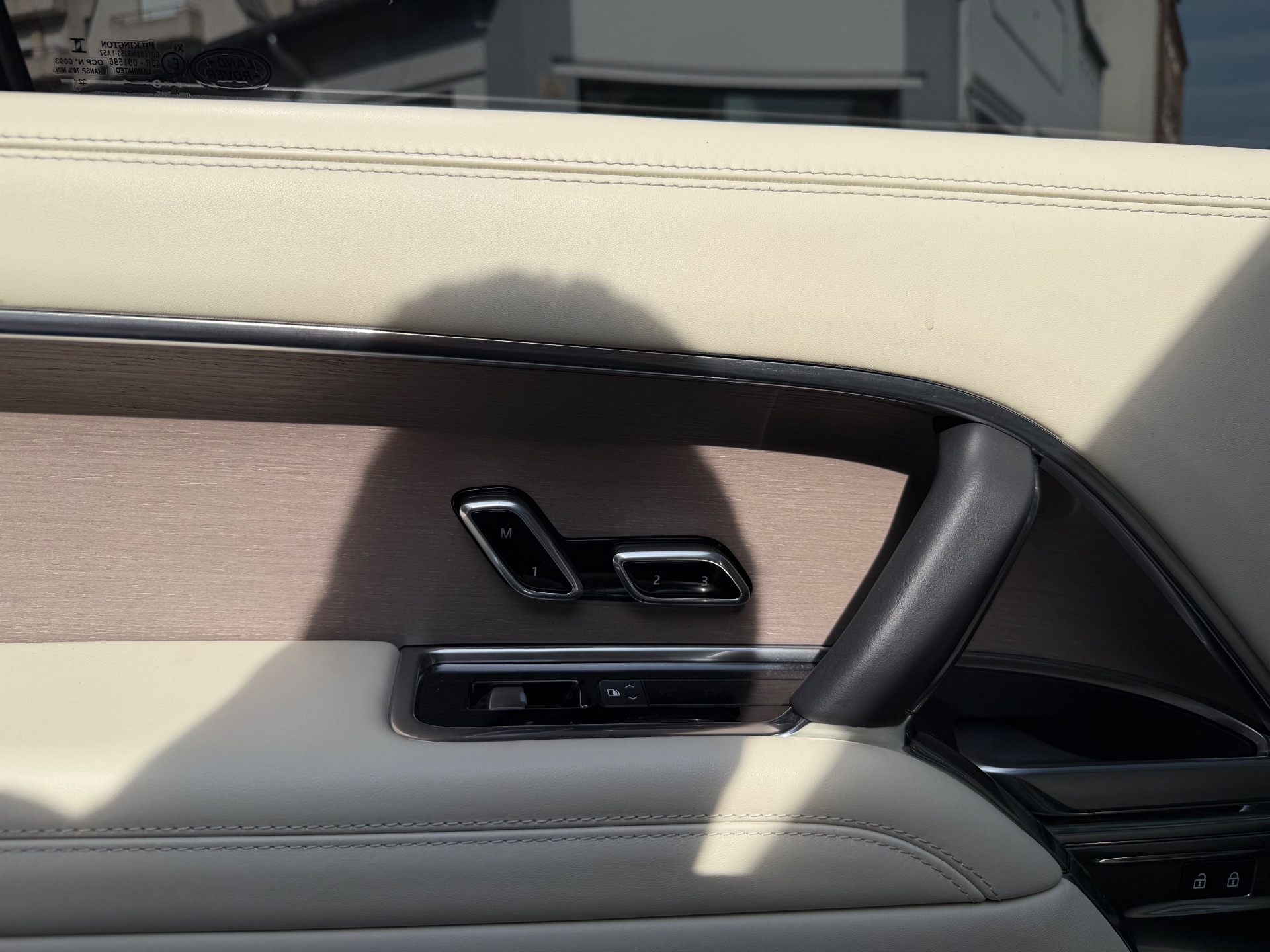 LAND ROVER RANGE ROVER