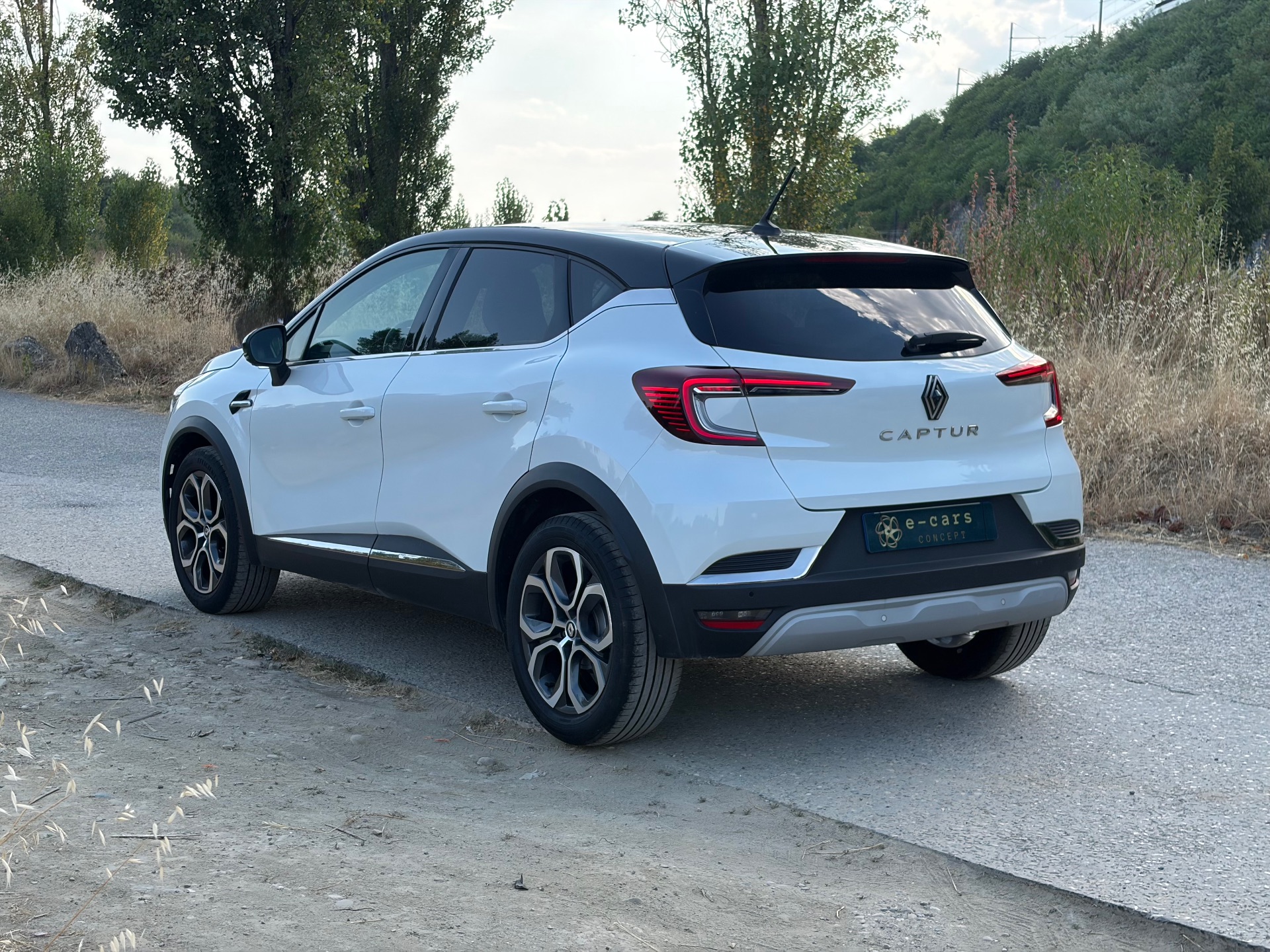 Captur blanc nacre 2022