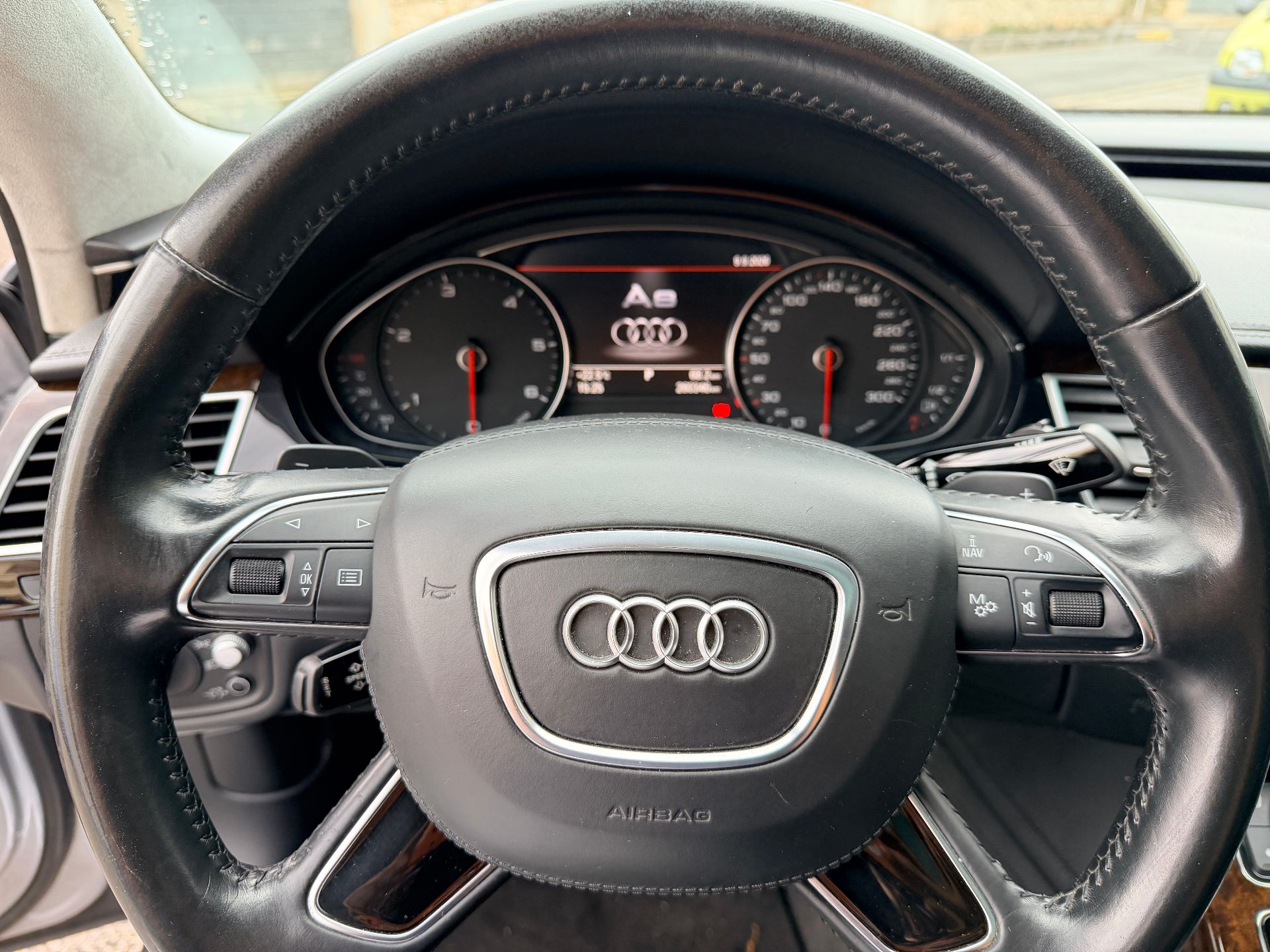 Audi A8 V6 3.0 TDI QUATTRO 258ch AVUS