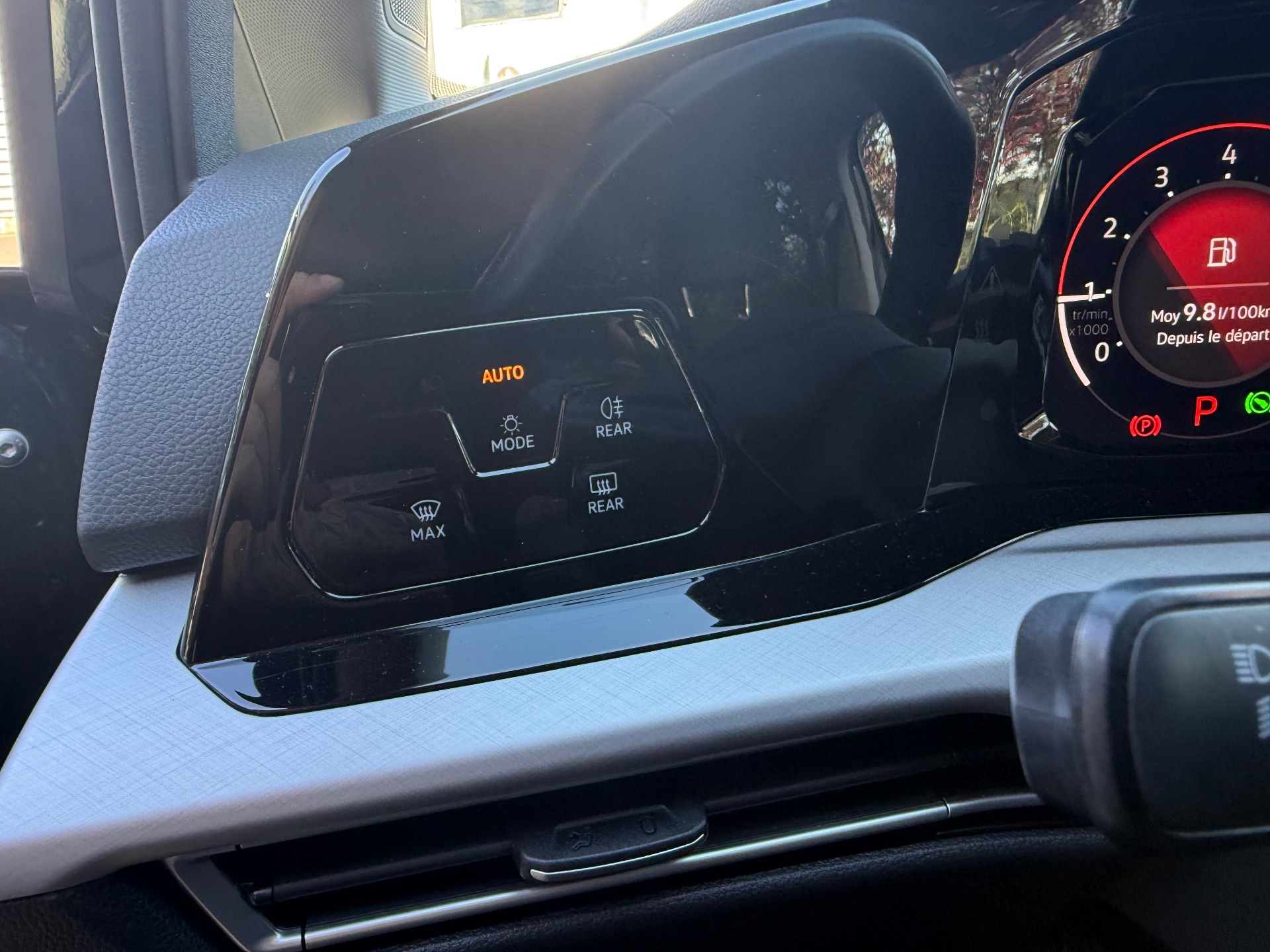Volkswagen Golf 8 1.5 eTSI DSG7 150 ch 150ch Life Business 1st
