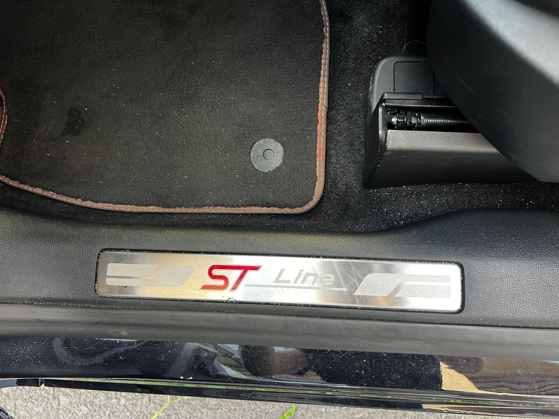 Ford Kuga 2.5 DURATEC HYBRID ST-LINE