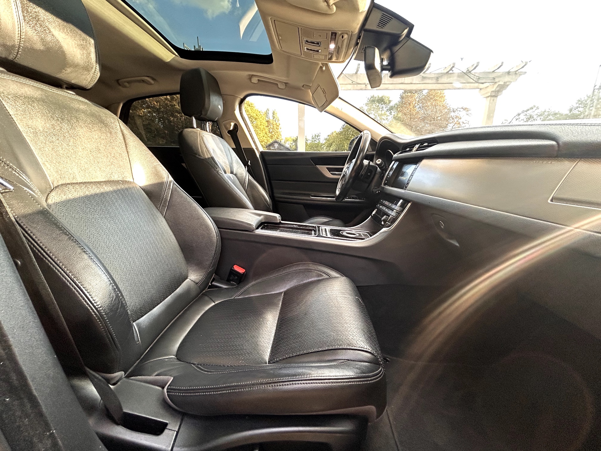 Jaguar XF 2.0 163ch performance buisness