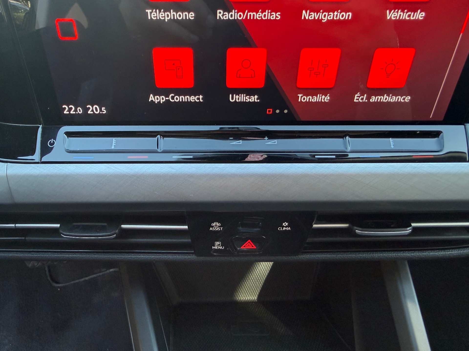 Volkswagen Golf 8 1.5 eTSI DSG7 150 ch 150ch Life Business 1st