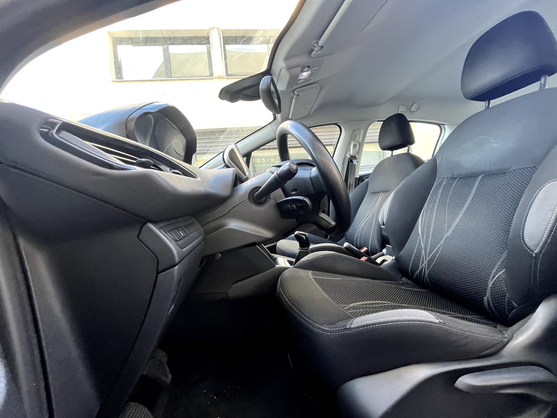 Peugeot 208 1.4L HDi 68ch