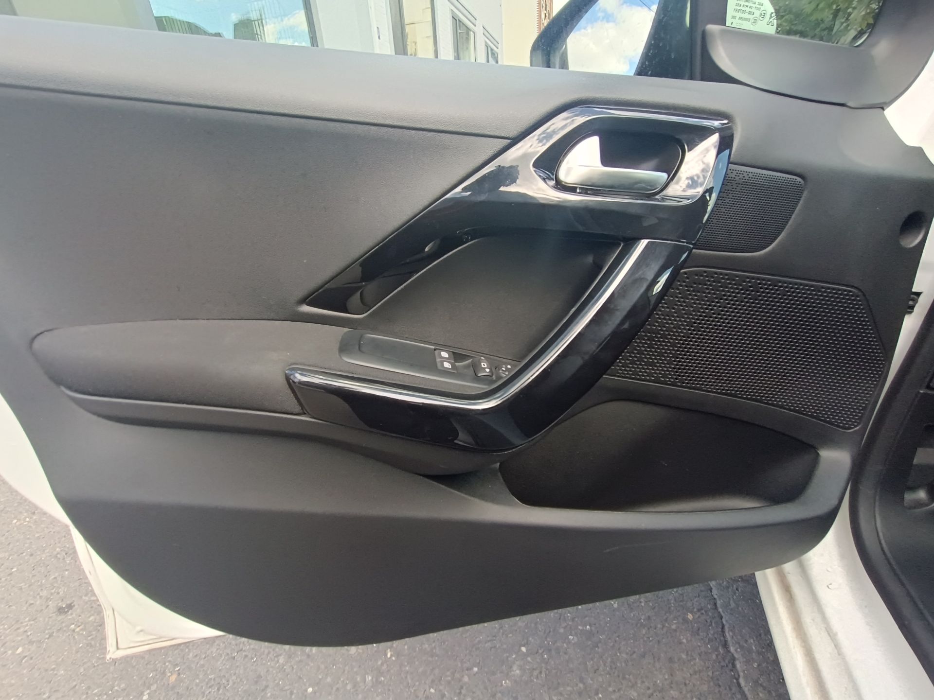 Peugeot 208 1.2 VTI 83ch