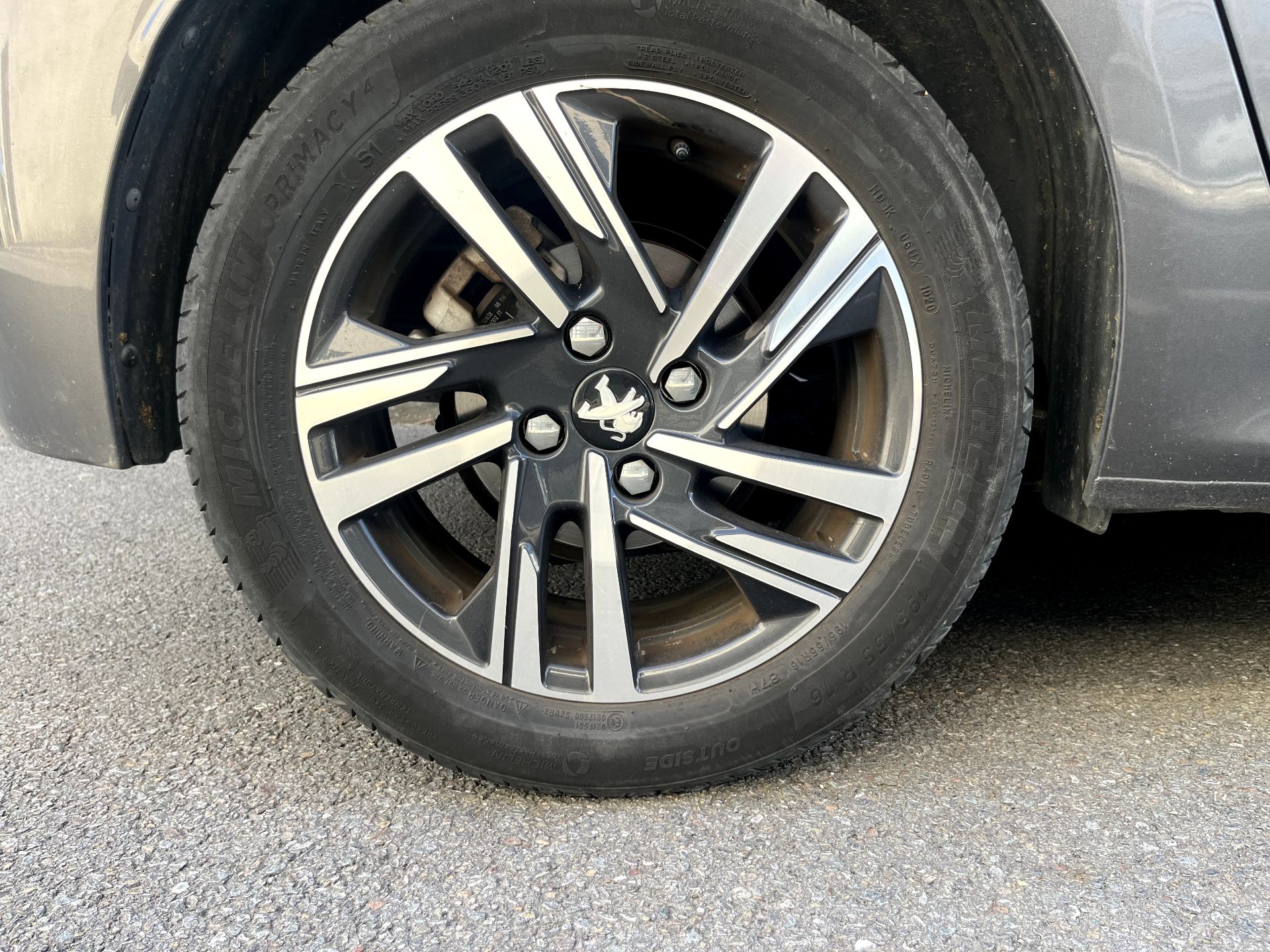 Peugeot 208 1.2 L 100ch Allur