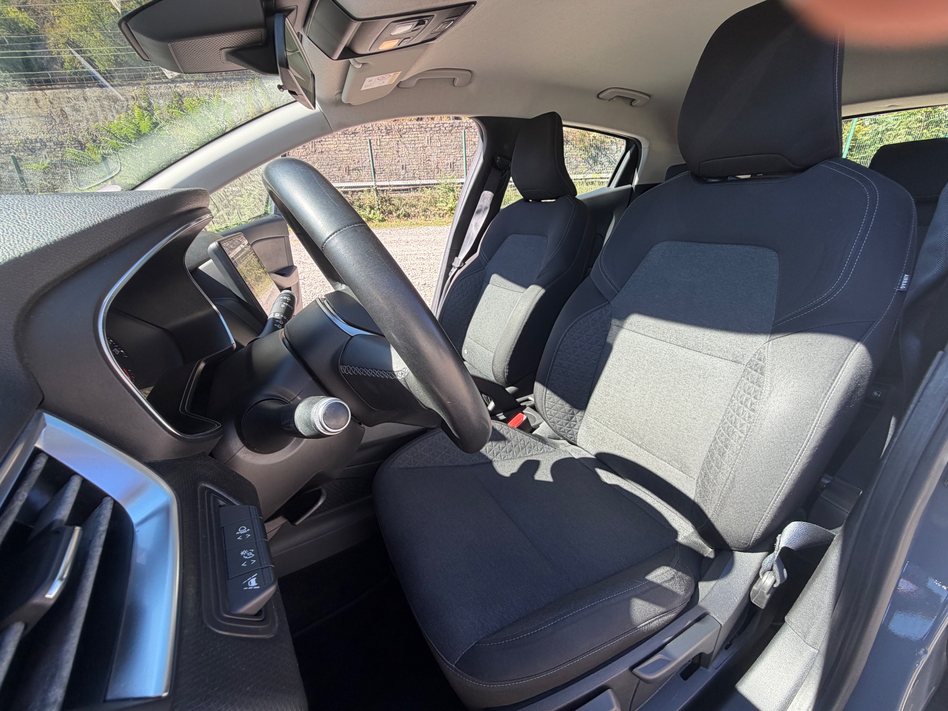 RENAULT CLIO 1,0TCE 100ch BUISNESS