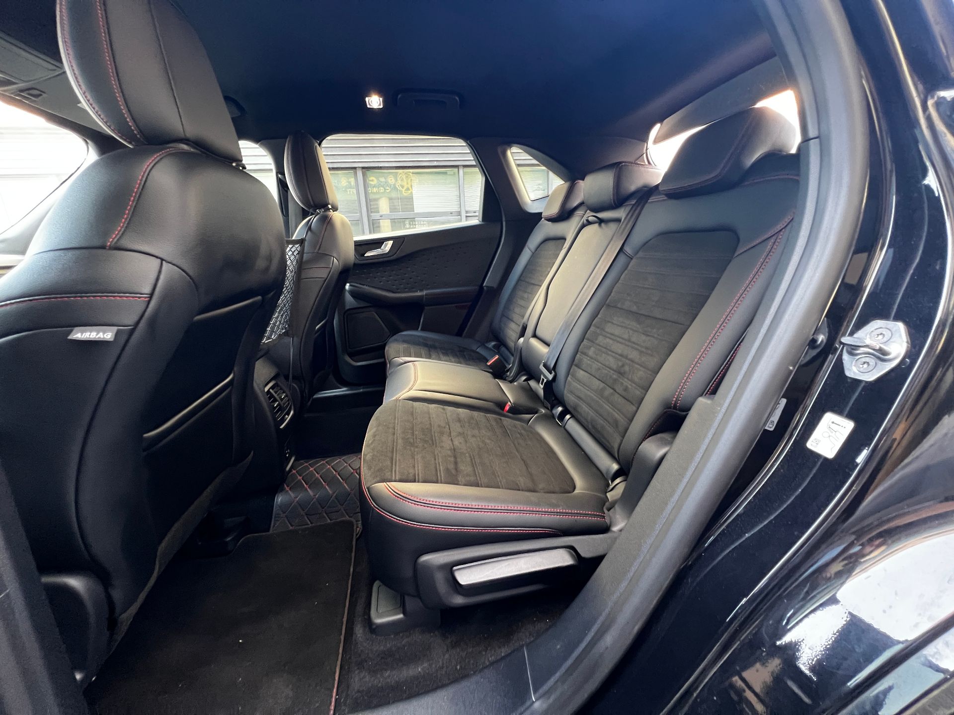 Ford Kuga 2.5 DURATEC HYBRID ST-LINE