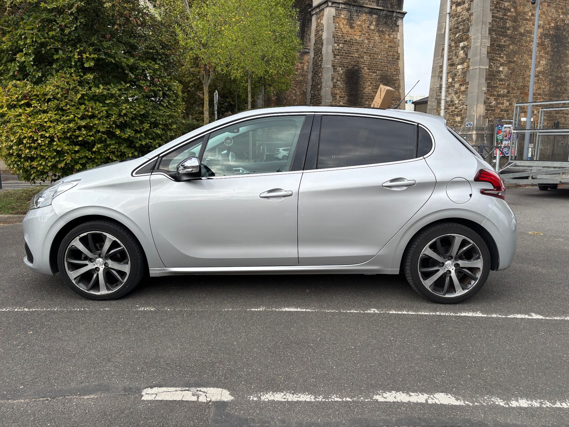 Peugeot 208 1.2 Purtech 110ch Allure