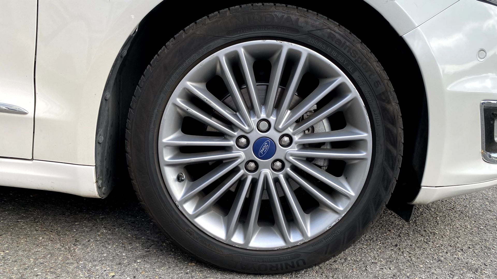 Ford Mondeo 2.0 i 187ch Vignale