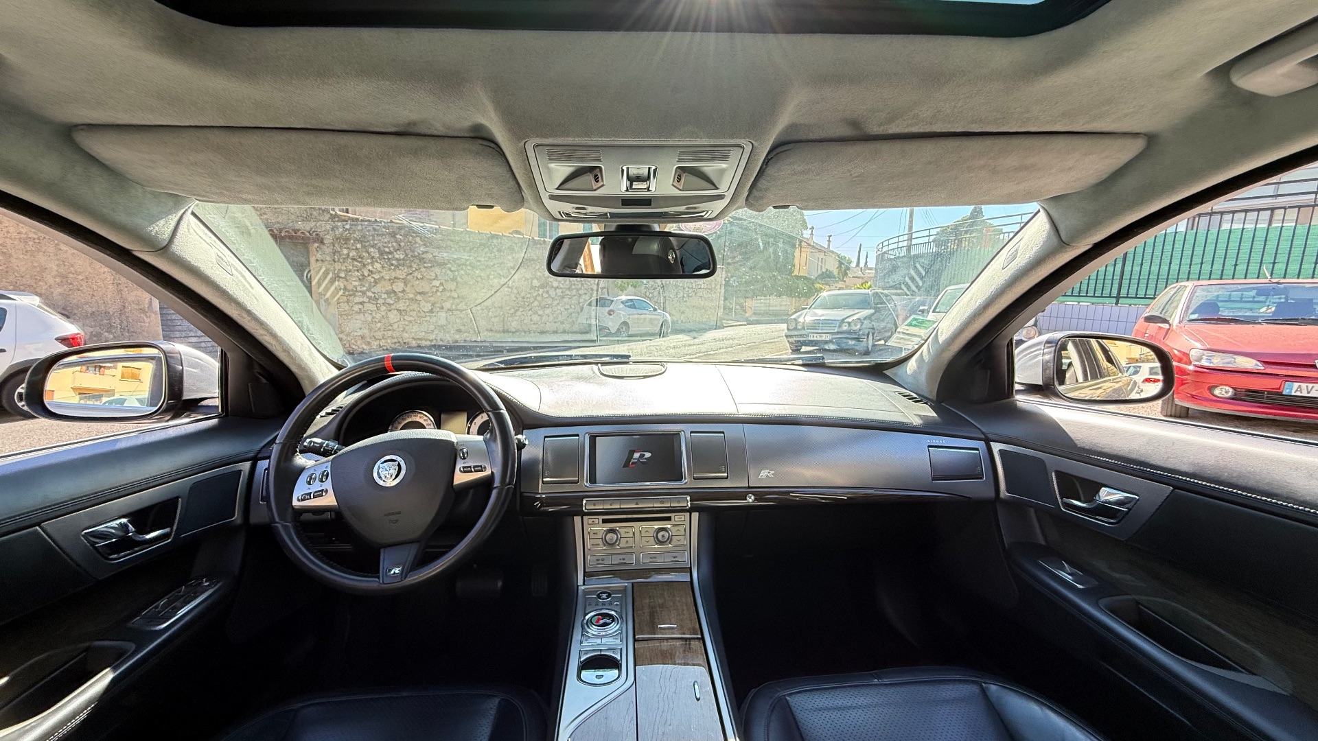 Jaguar XF 5.0 V8 510ch R SUPERCHARGED