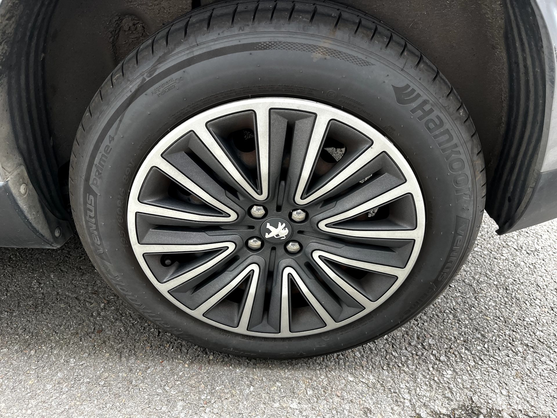 Peugeot 2008 1.6 BLUEHDI 75ch ACTIVE