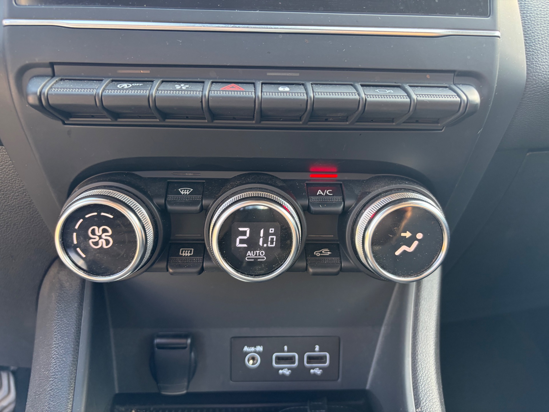 Captur blanc nacre 2022