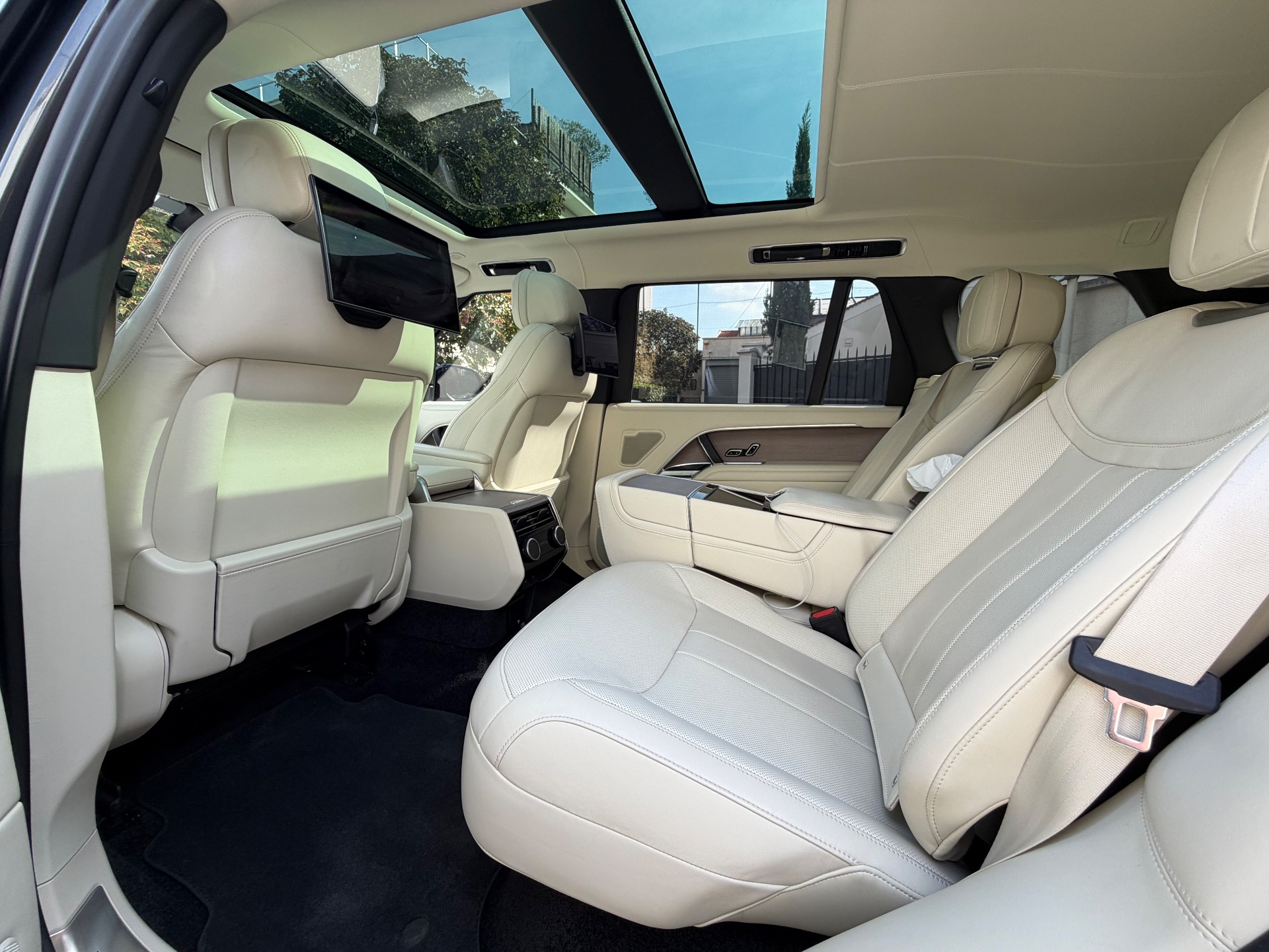 LAND ROVER RANGE ROVER