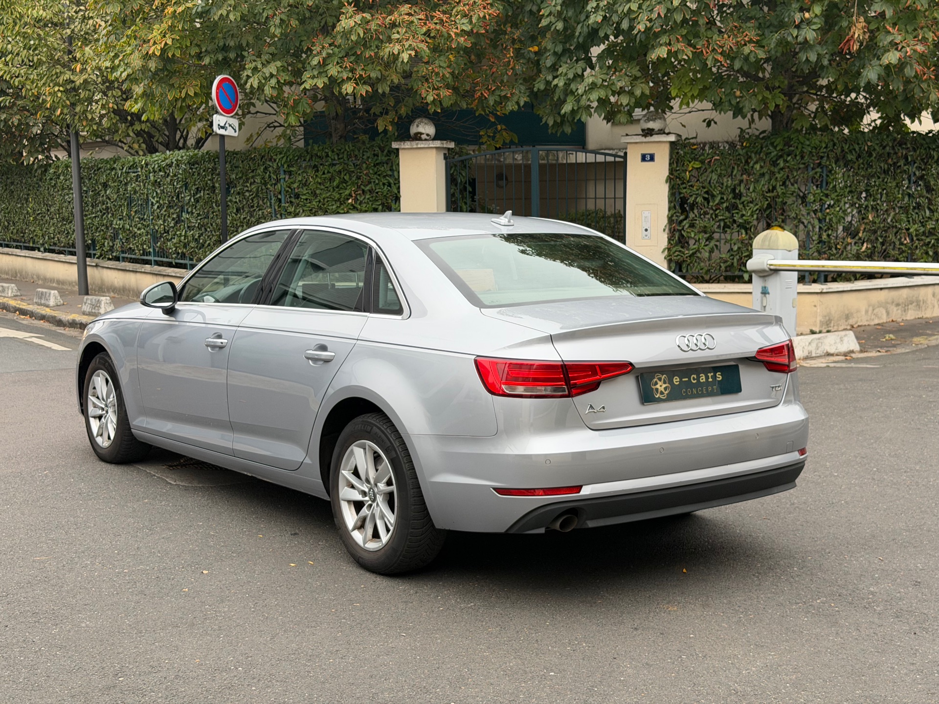 Audi A4 2.0 tdi BUSINESS LINE