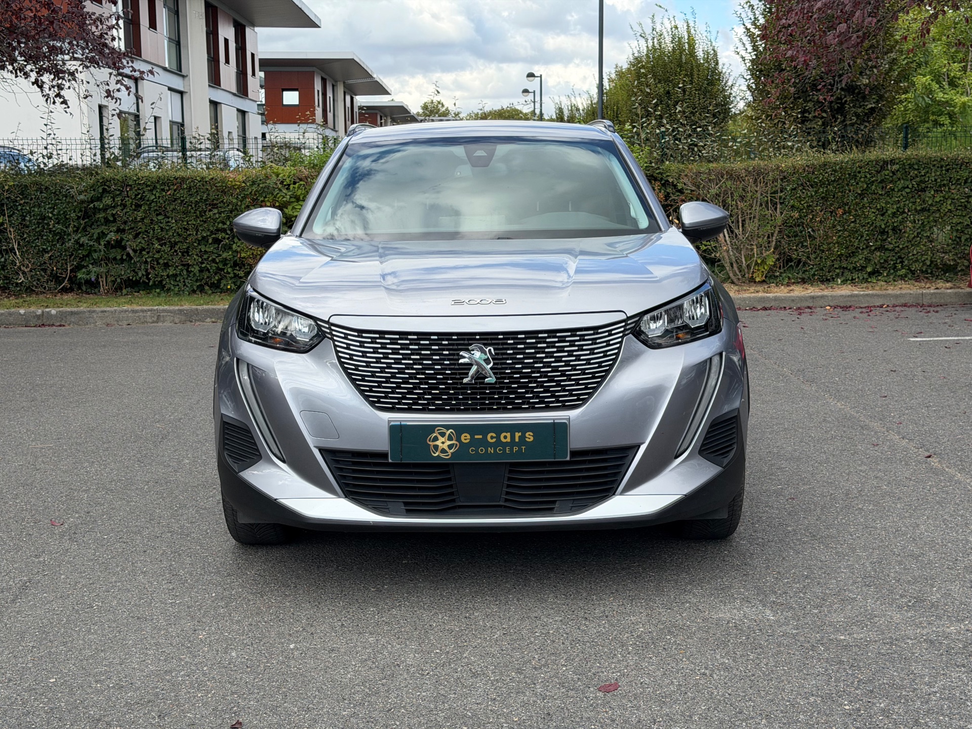 Peugeot 2008 5HB e-2008 100kW 136 cv Boîte auto 136ch ALLURE