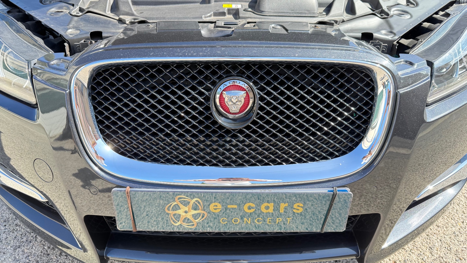 Jaguar XF 3.0 V6 D 241ch R-Sport
