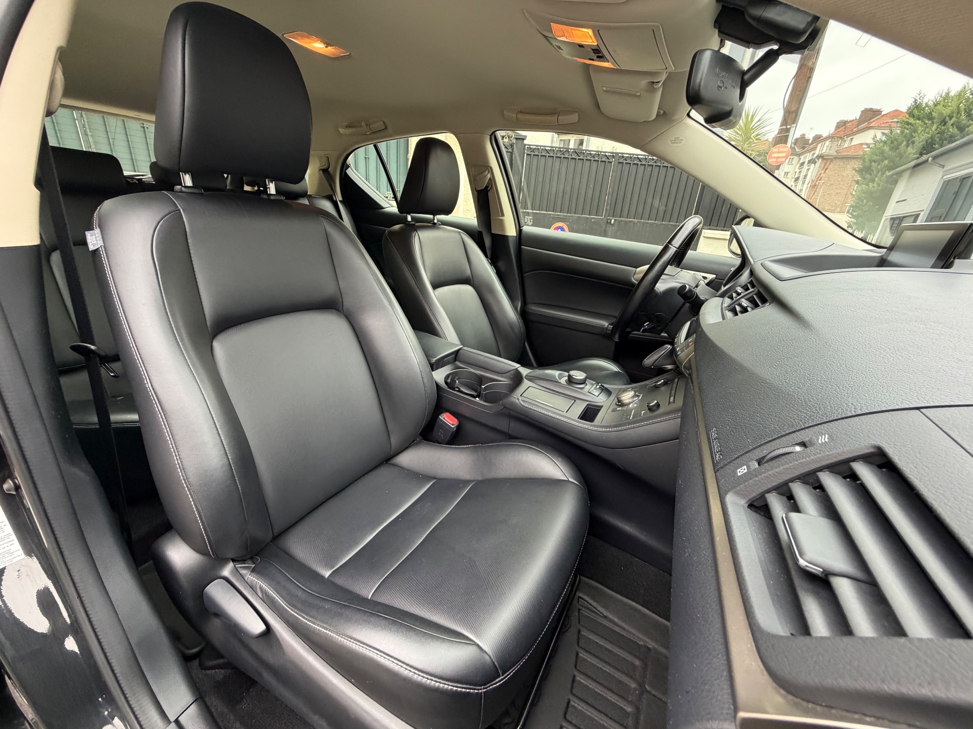Lexus CT200h 1.8 136ch luxe