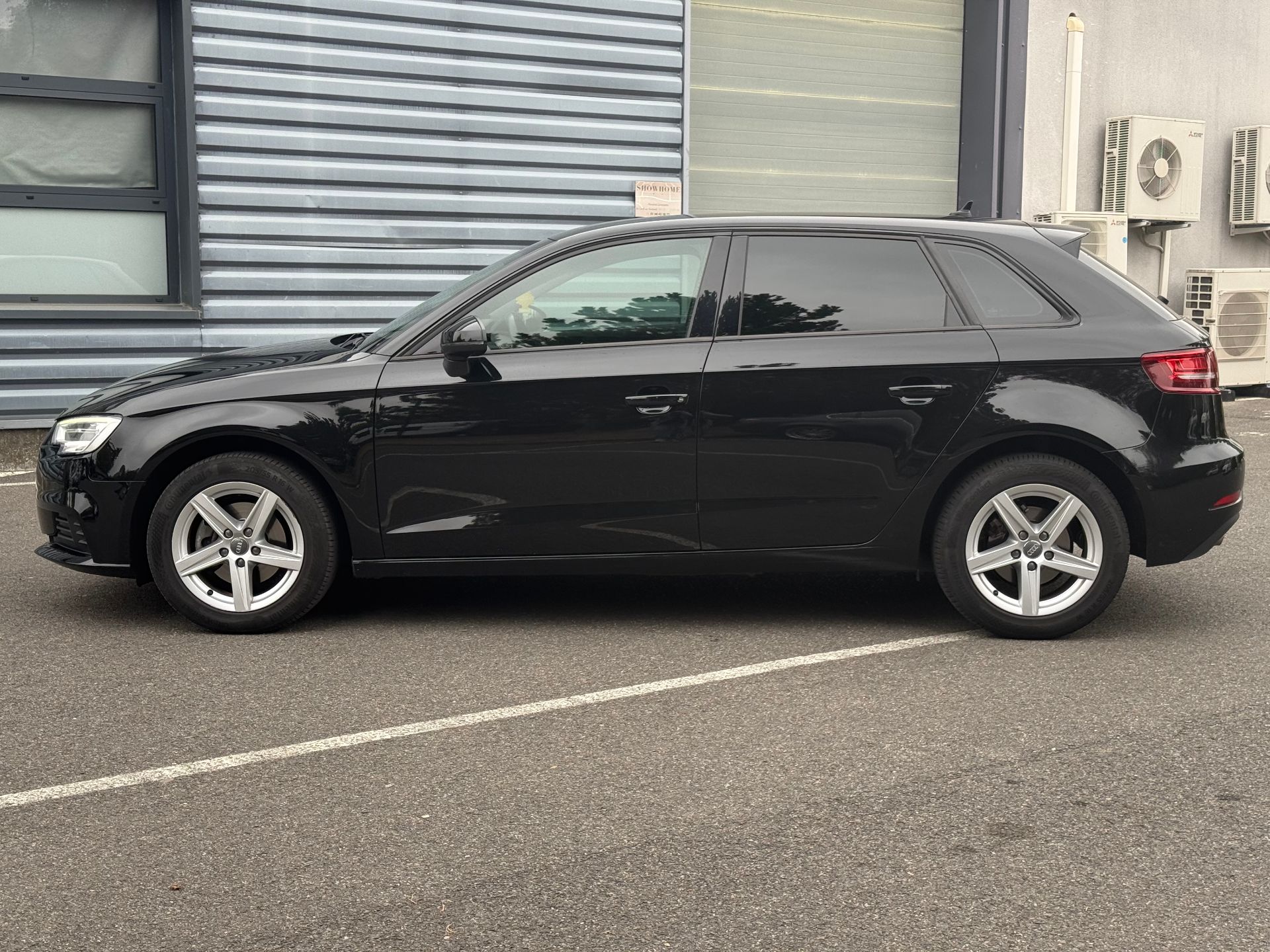Audi A3 30TFSI 116ch Business line