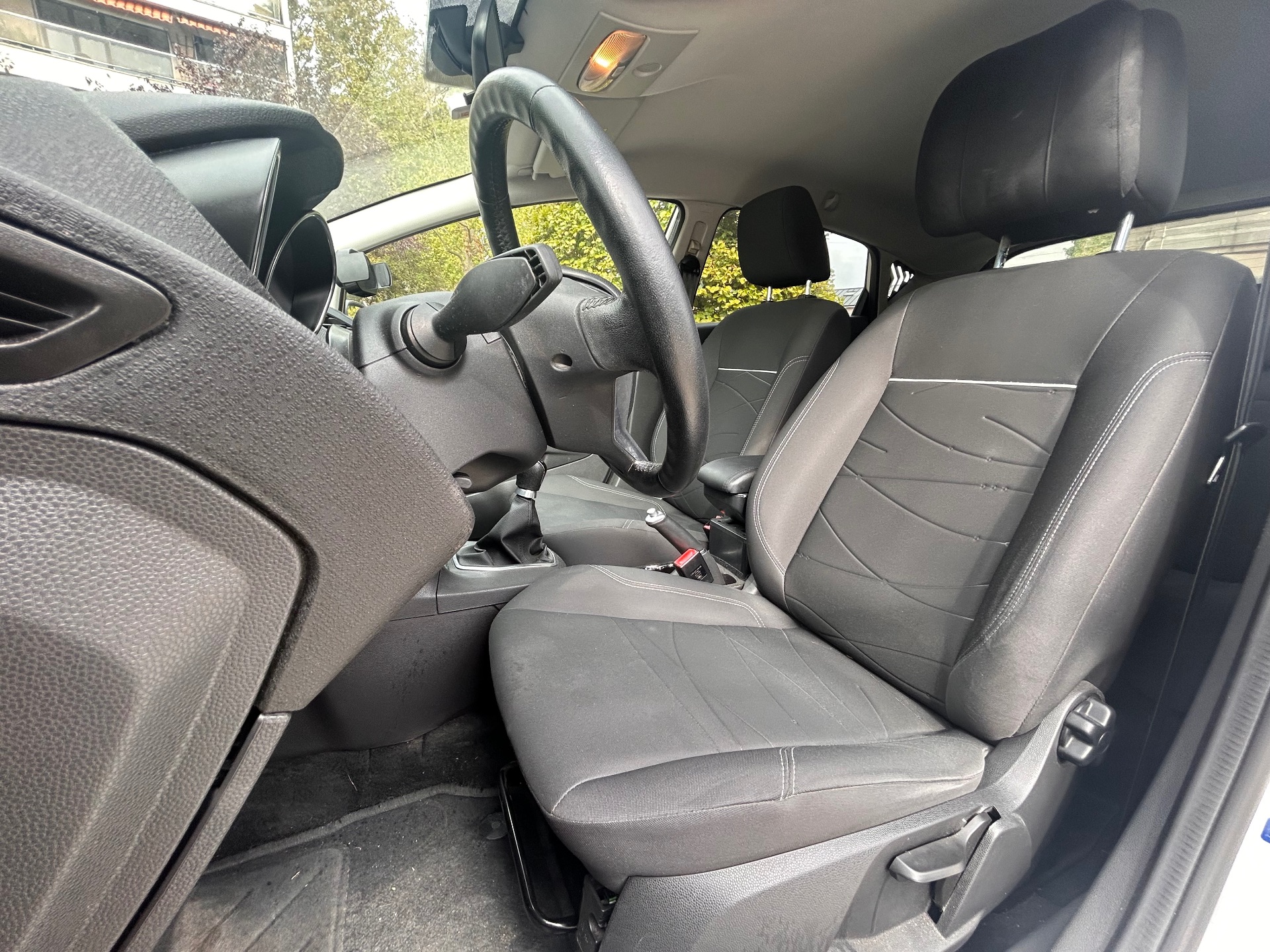 Ford Fiesta 1.0 sci 80ch titanium