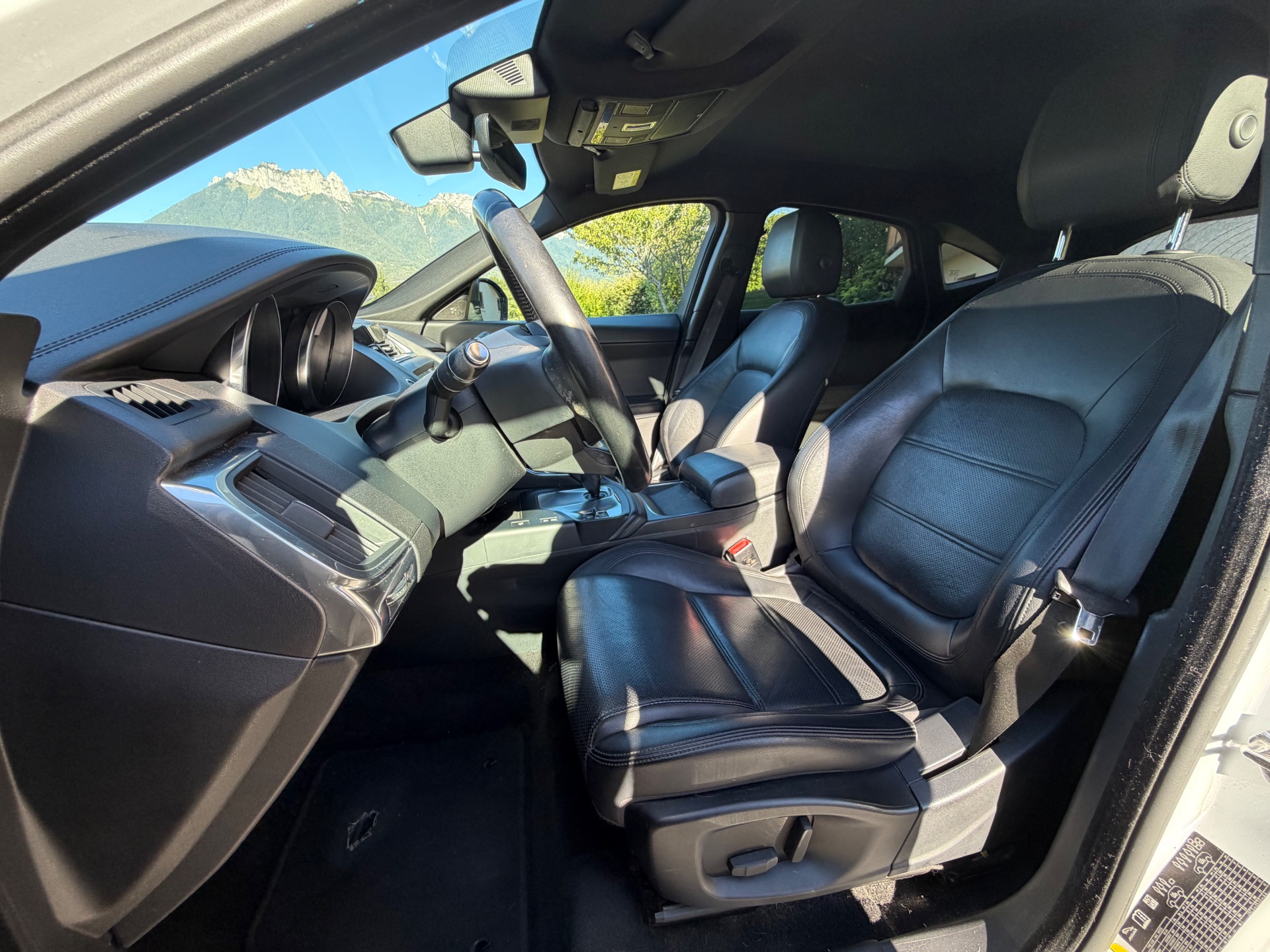 Jaguar E-Pace 2.0 D 180ch ⚠️ CHAINE DE DISTRIBUTION A CHANGER !!