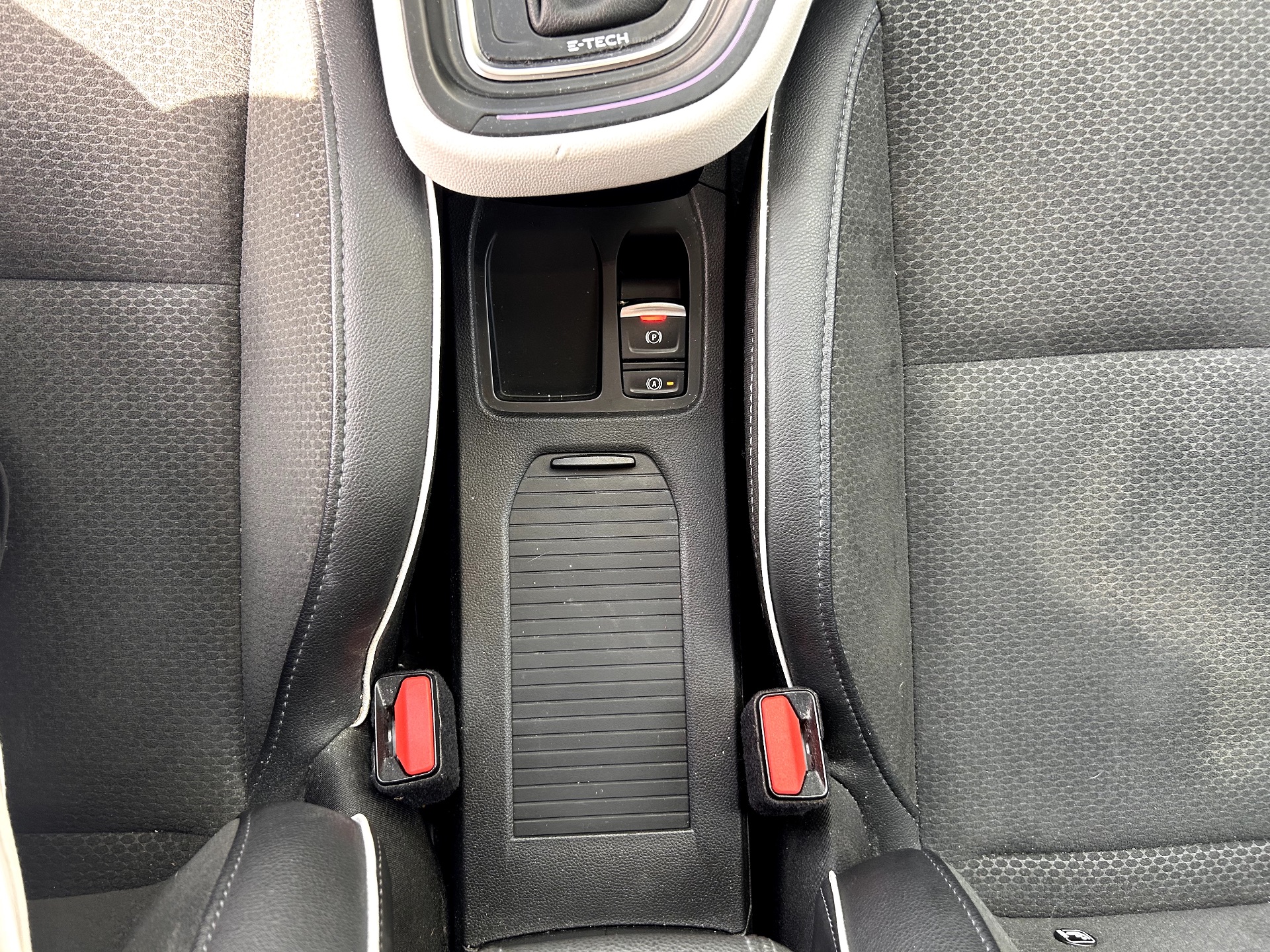 Renault Clio V 1.6 140ch etech