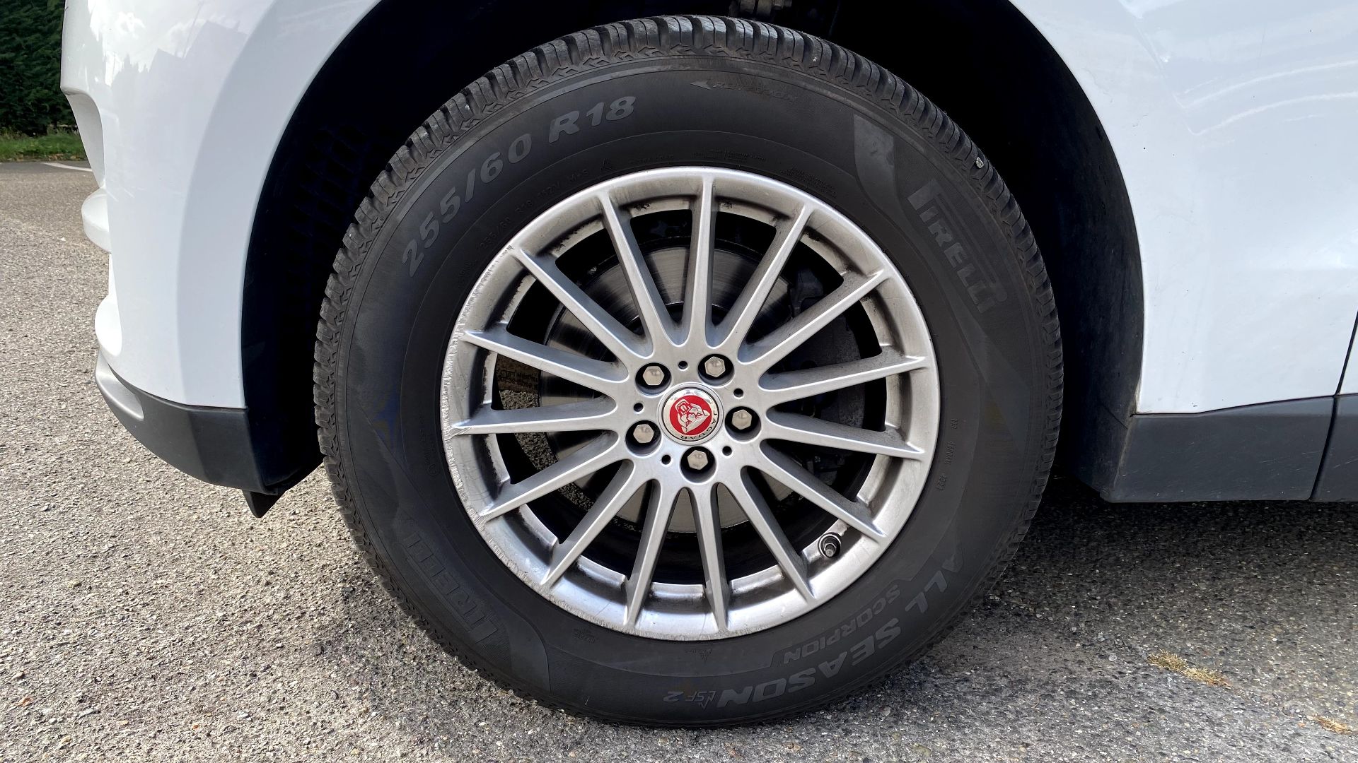 Jaguar F-Pace 2.0D 180ch Pure 4×4