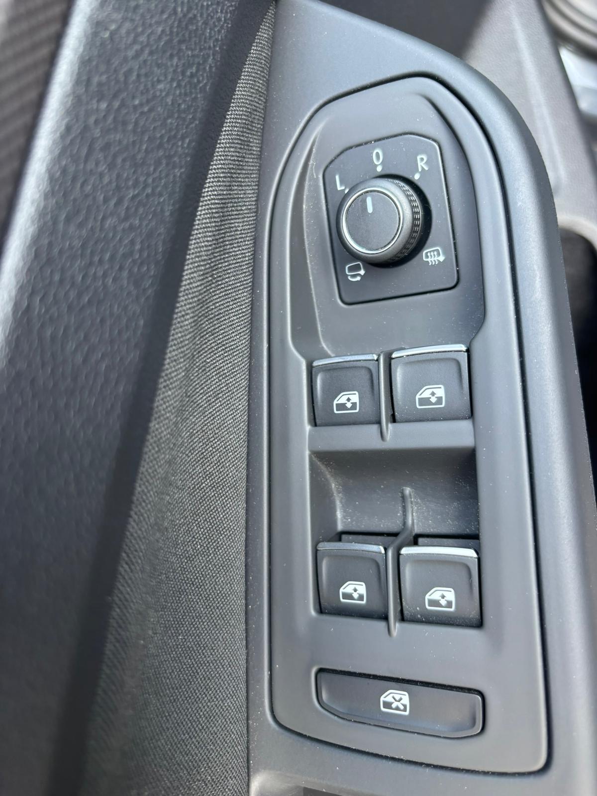 Volkswagen Golf 8 VIII 1.5 ETSI 131ch Active