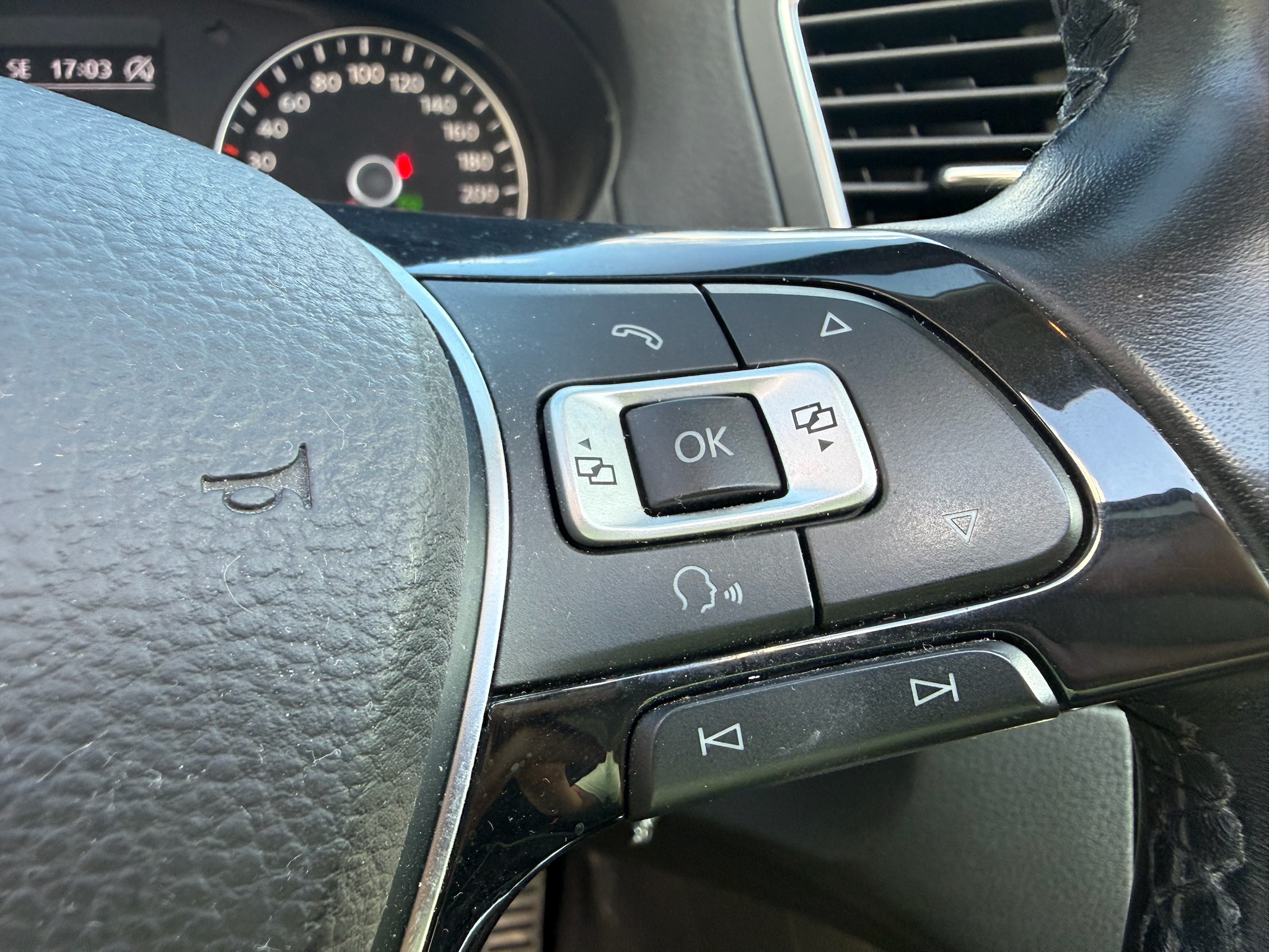 Volkswagen Sharan 2.0 TDI 16V BMT DSG6 150 cv Boîte auto