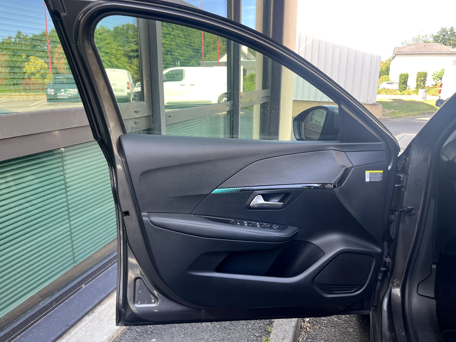 Peugeot 208 1.2 L 100ch Allur
