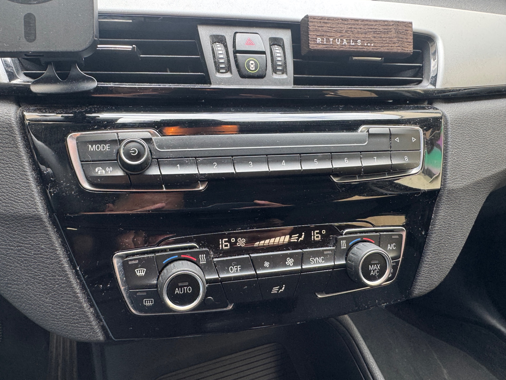 BMW X1 16d 116ch BUSNESS DESIGN