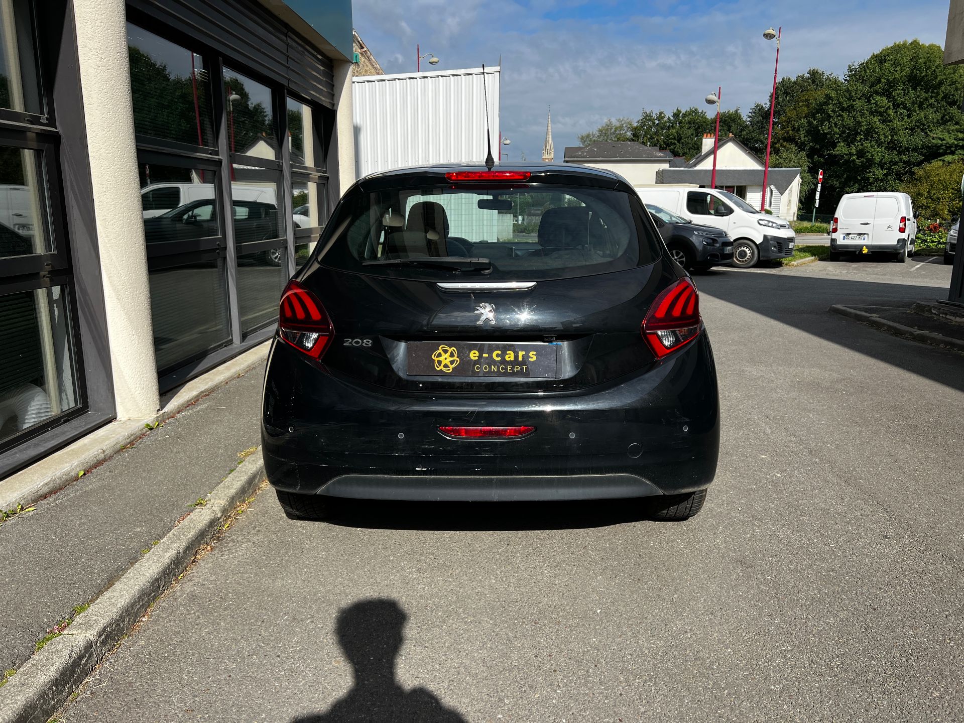 Peugeot 208 1.2 pure tech 82ch Allure