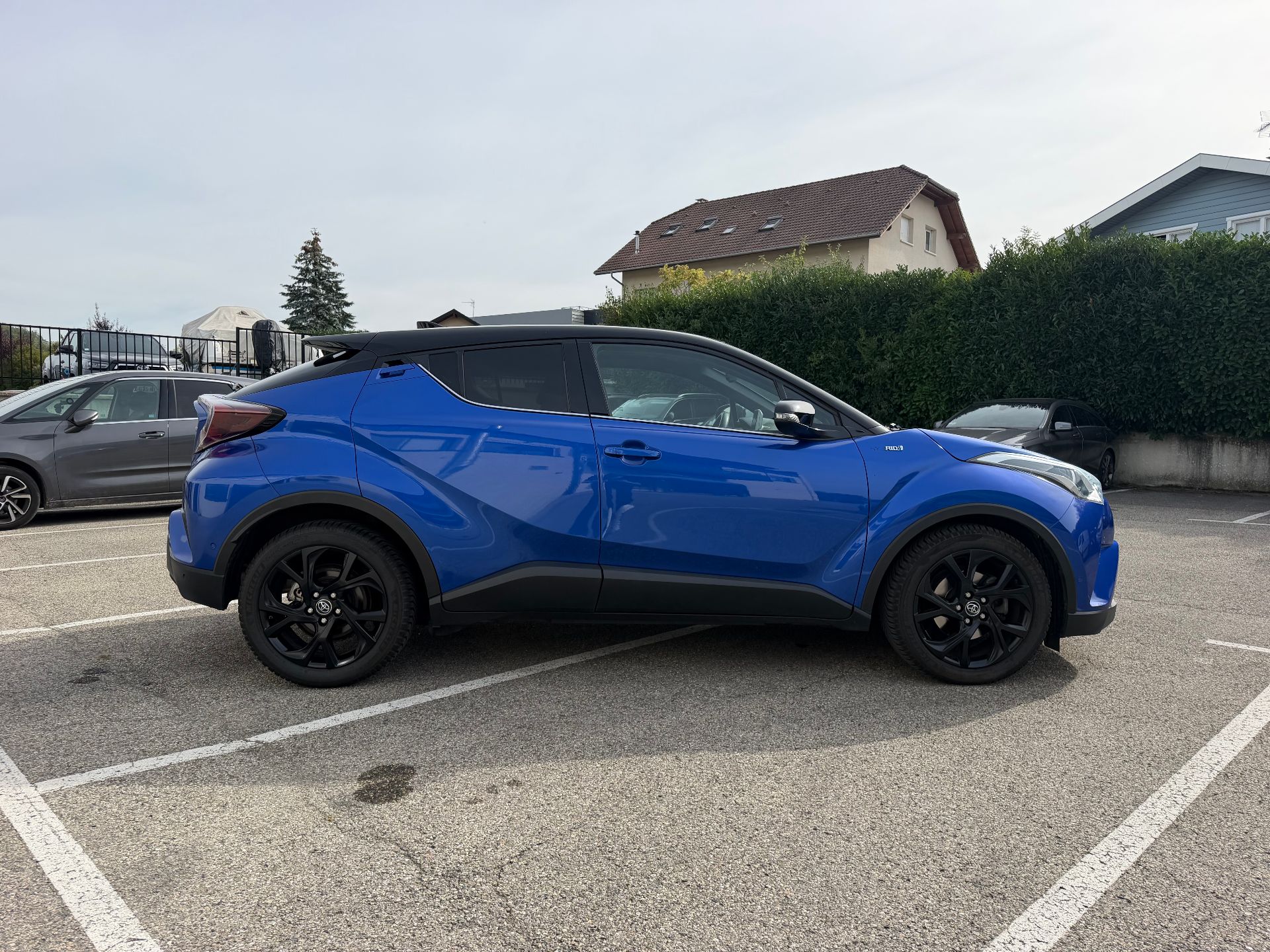 Toyota C-HR HYBRID