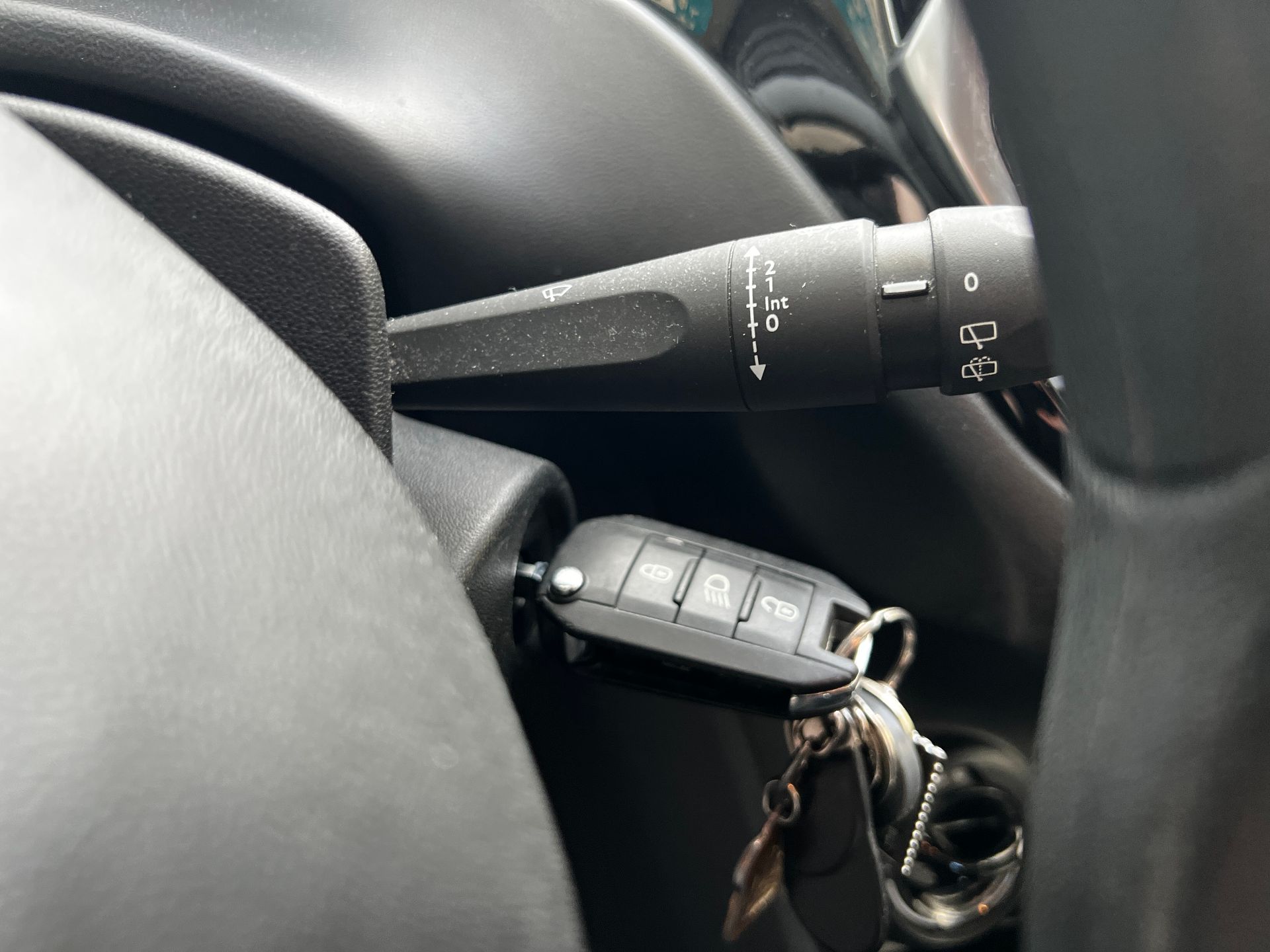 Peugoet 208 1.2 Pure tech 82ch ACTIVE