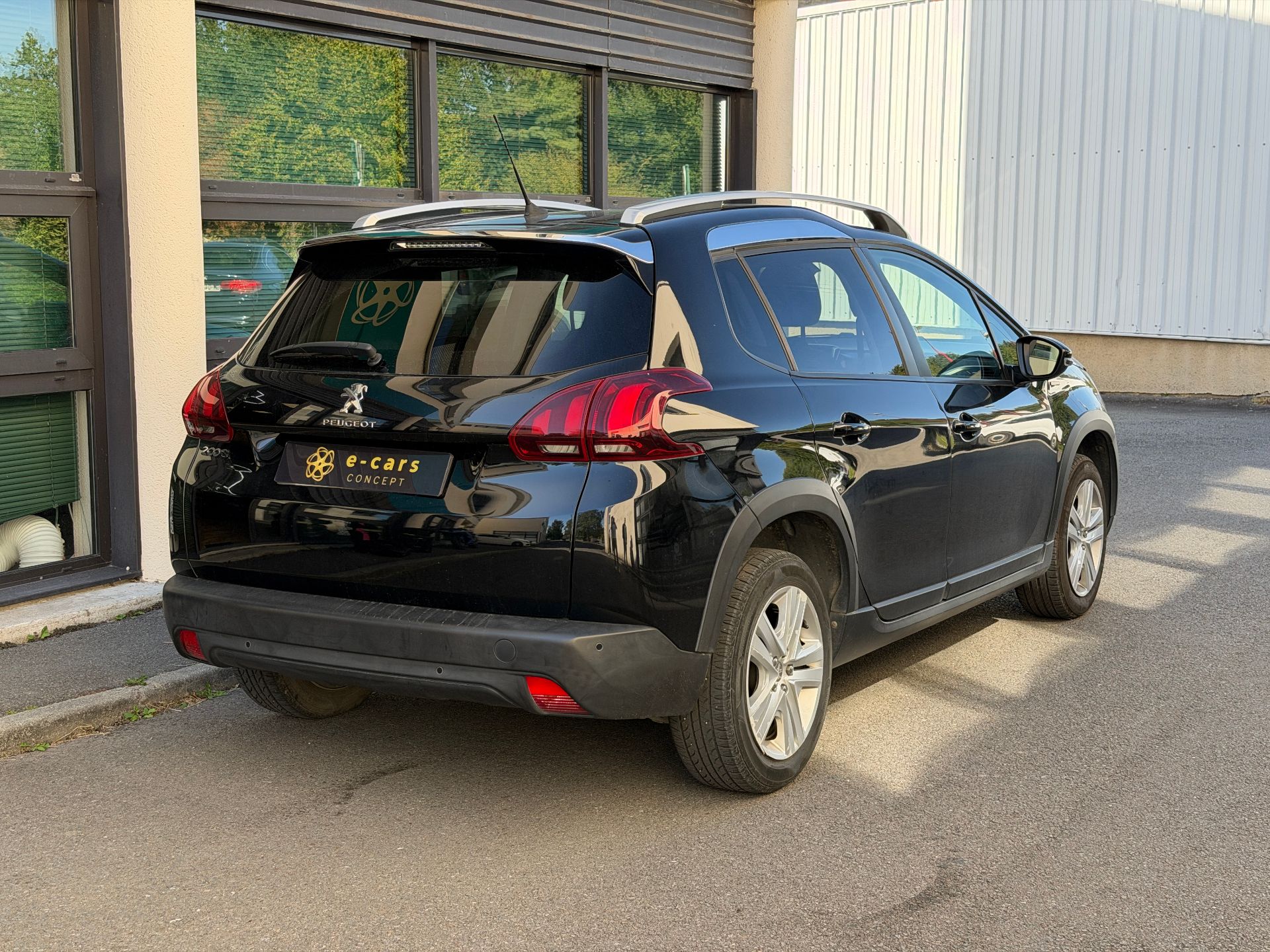 Peugeot 2008 1.2 VTI 82ch SIGNATURE