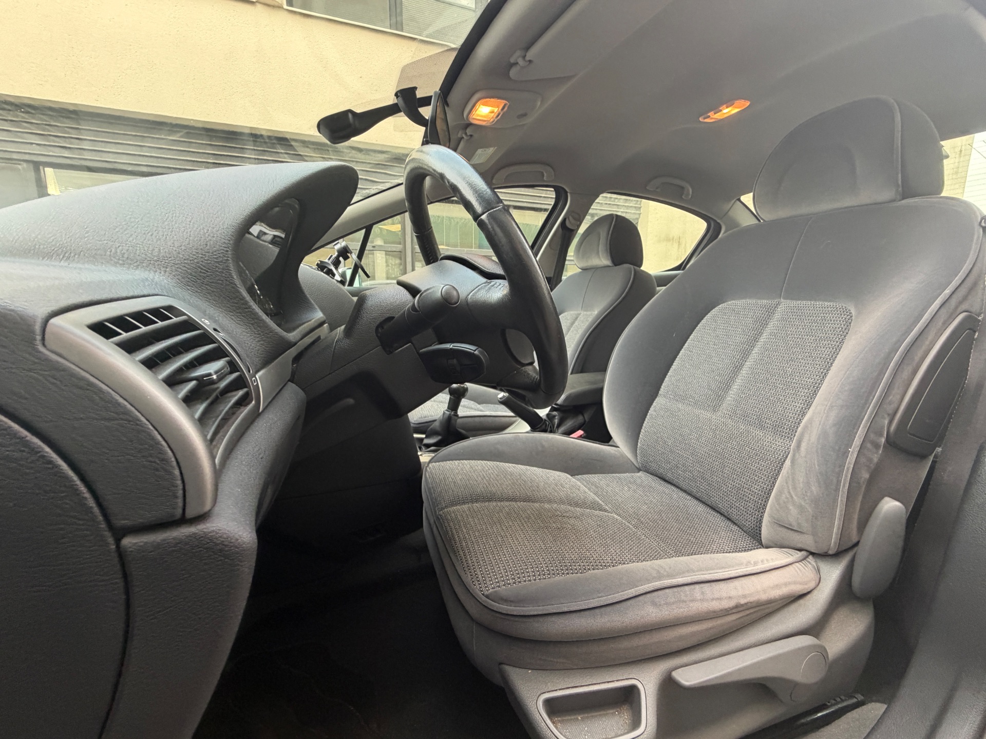 Peugeot 407 1.6 HDI 110ch “Confort Pack”