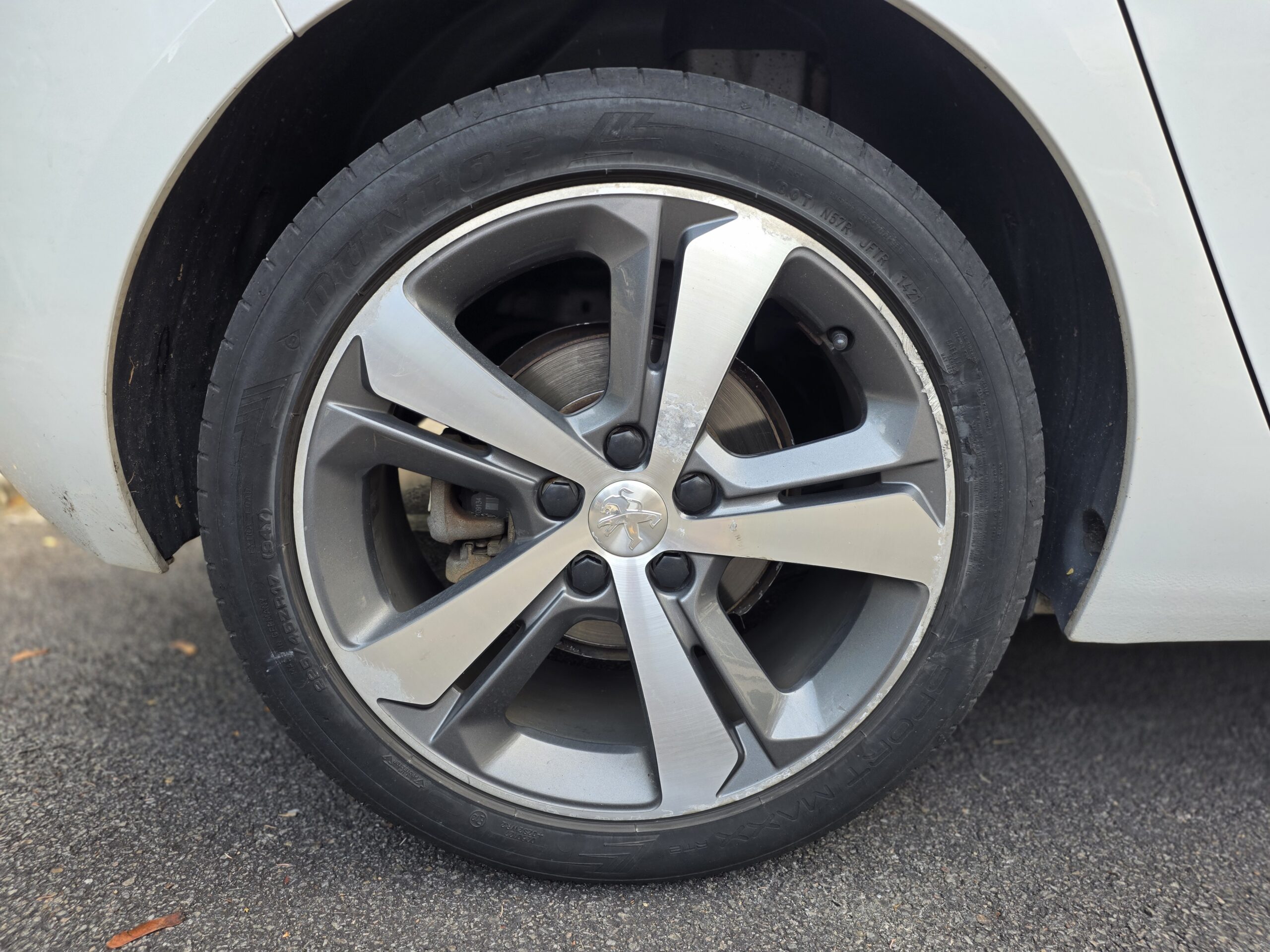 PEUGEOT 308 Féline – 1.2 PureTech 130ch BVM6