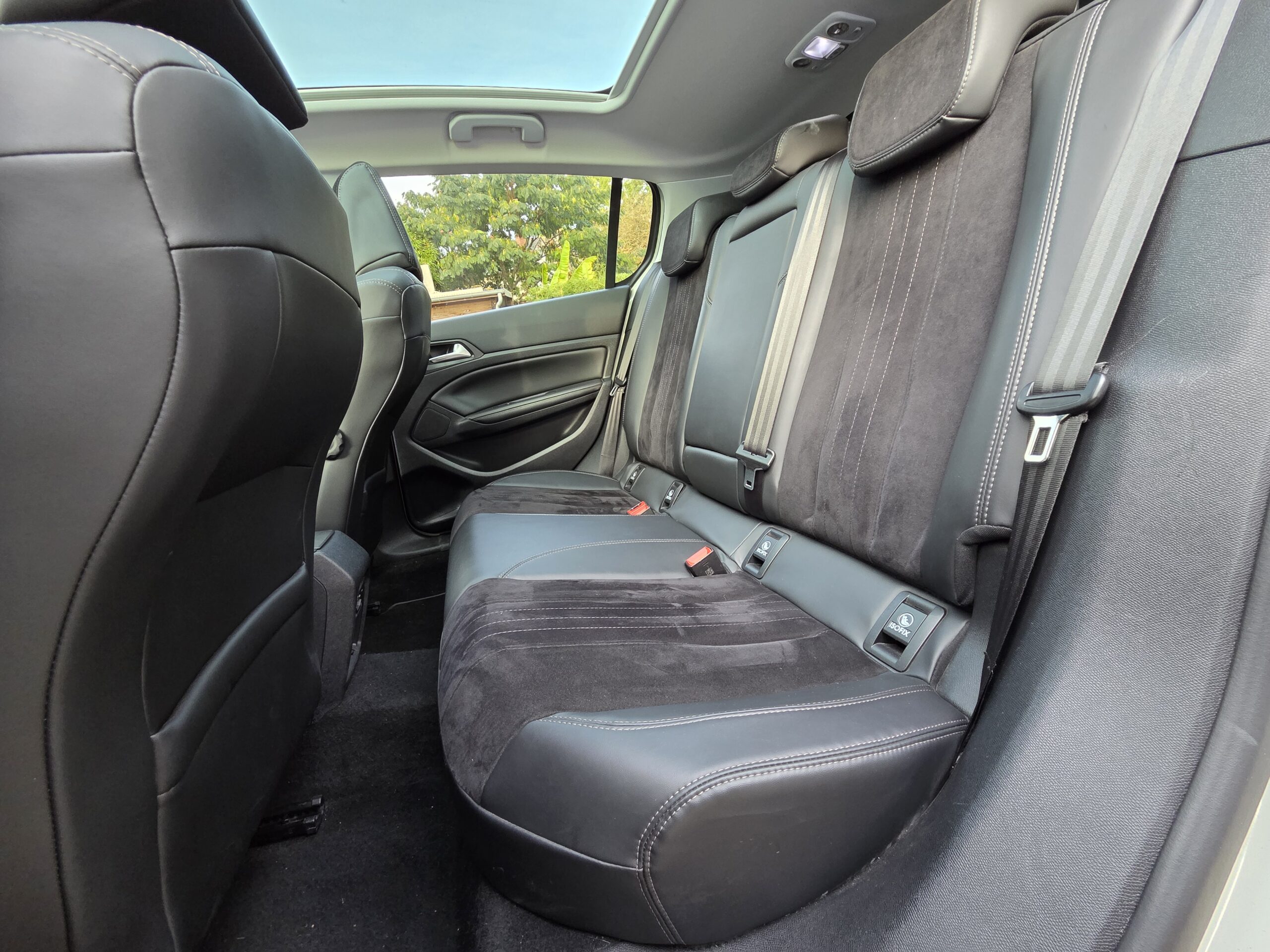 PEUGEOT 308 Féline – 1.2 PureTech 130ch BVM6