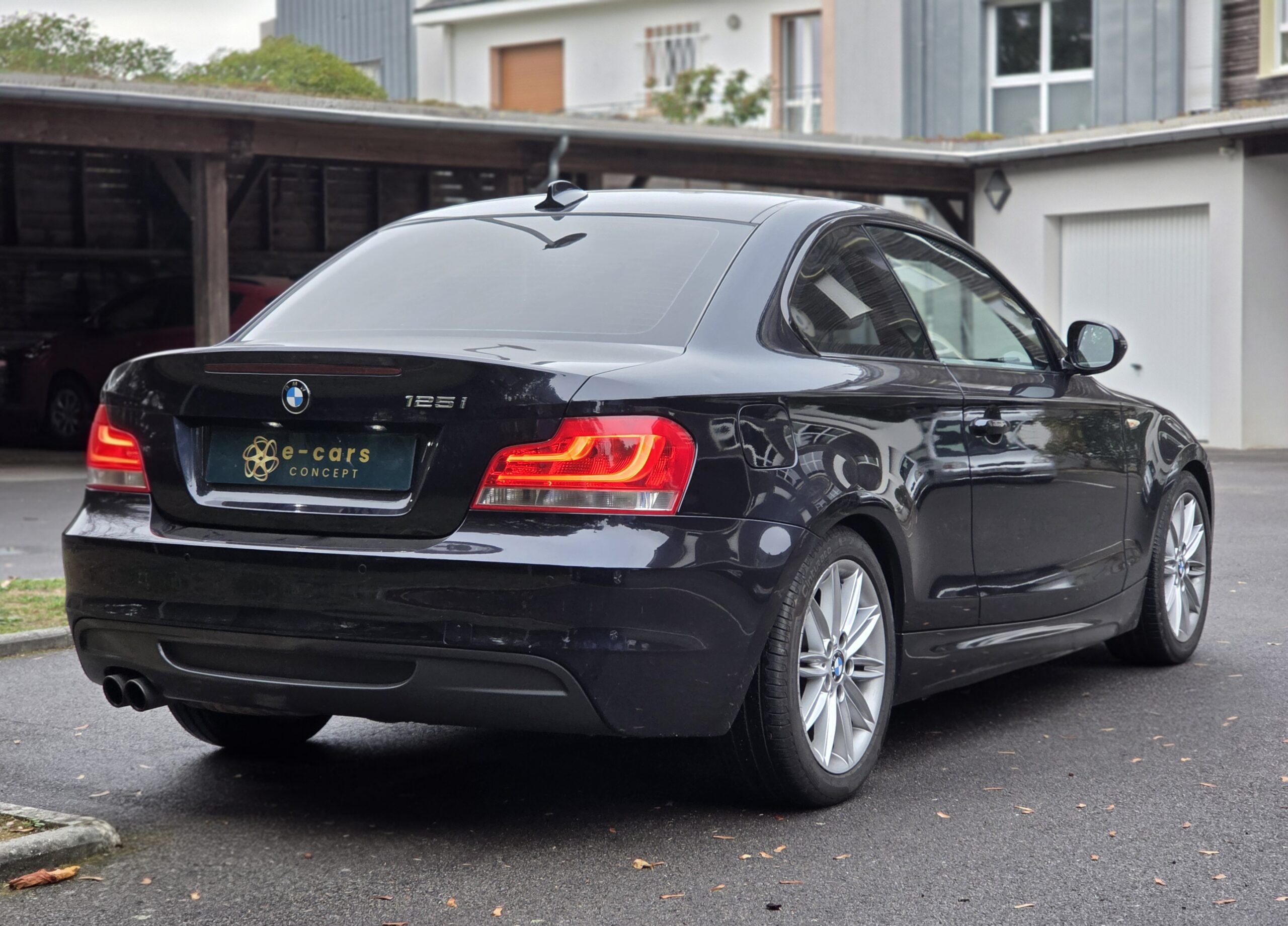 BMW SÉRIE 1 COUPÉ E82 – 125i 3.0 L6 218ch BVA6 Finition M SPORT