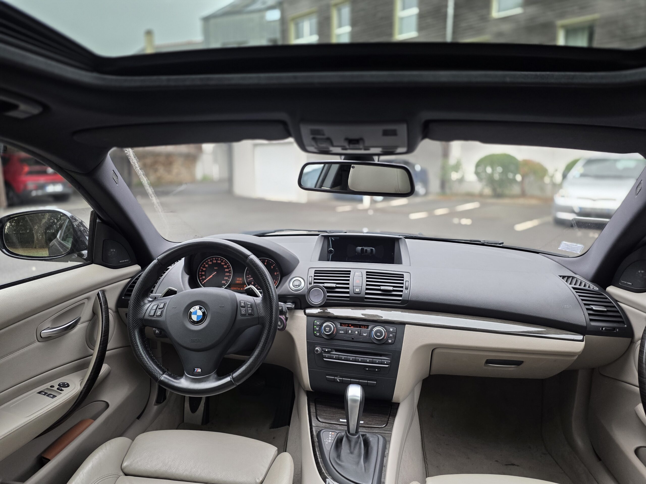 BMW SÉRIE 1 COUPÉ E82 – 125i 3.0 L6 218ch BVA6 Finition M SPORT