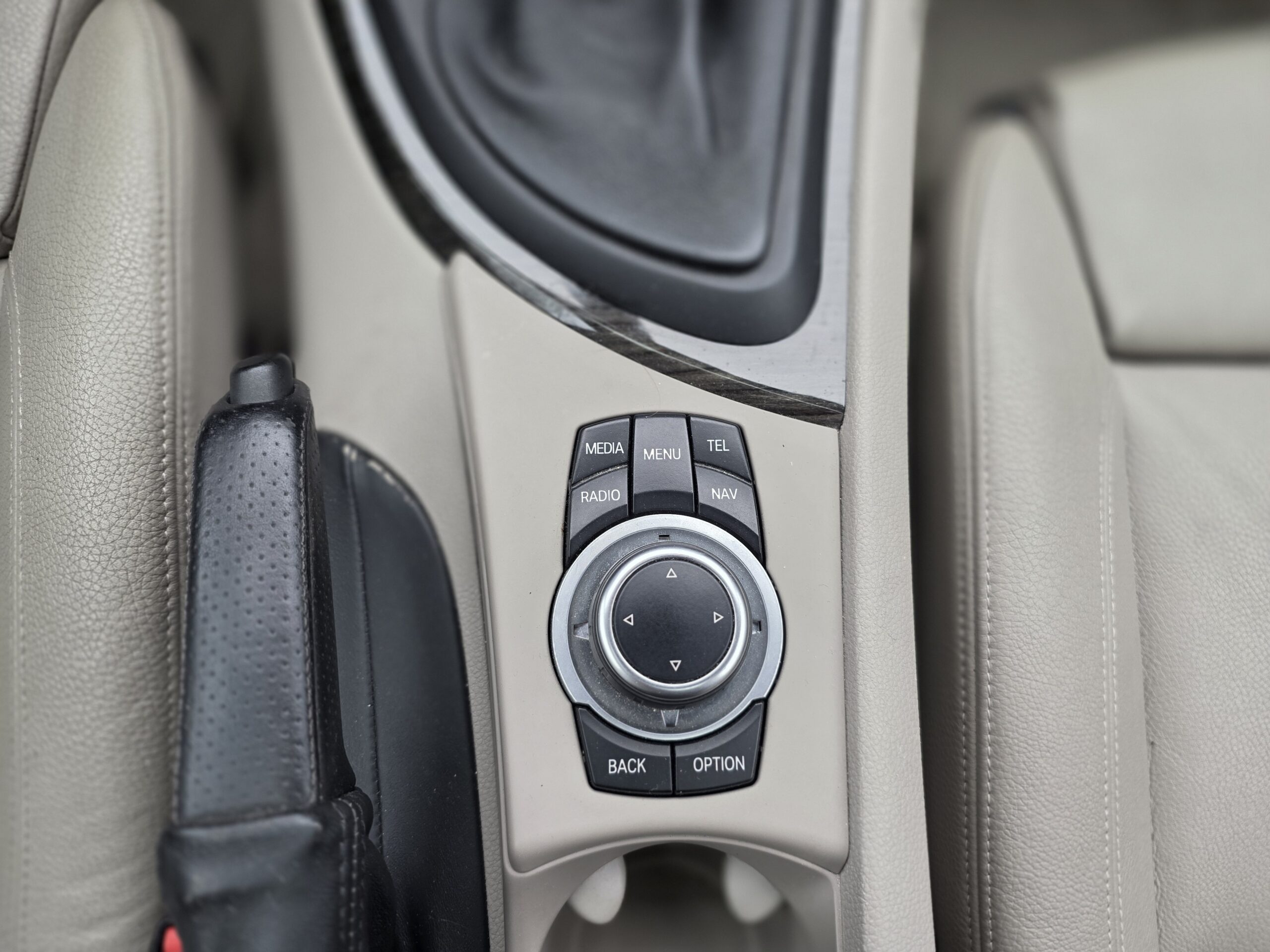 BMW SÉRIE 1 COUPÉ E82 – 125i 3.0 L6 218ch BVA6 Finition M SPORT
