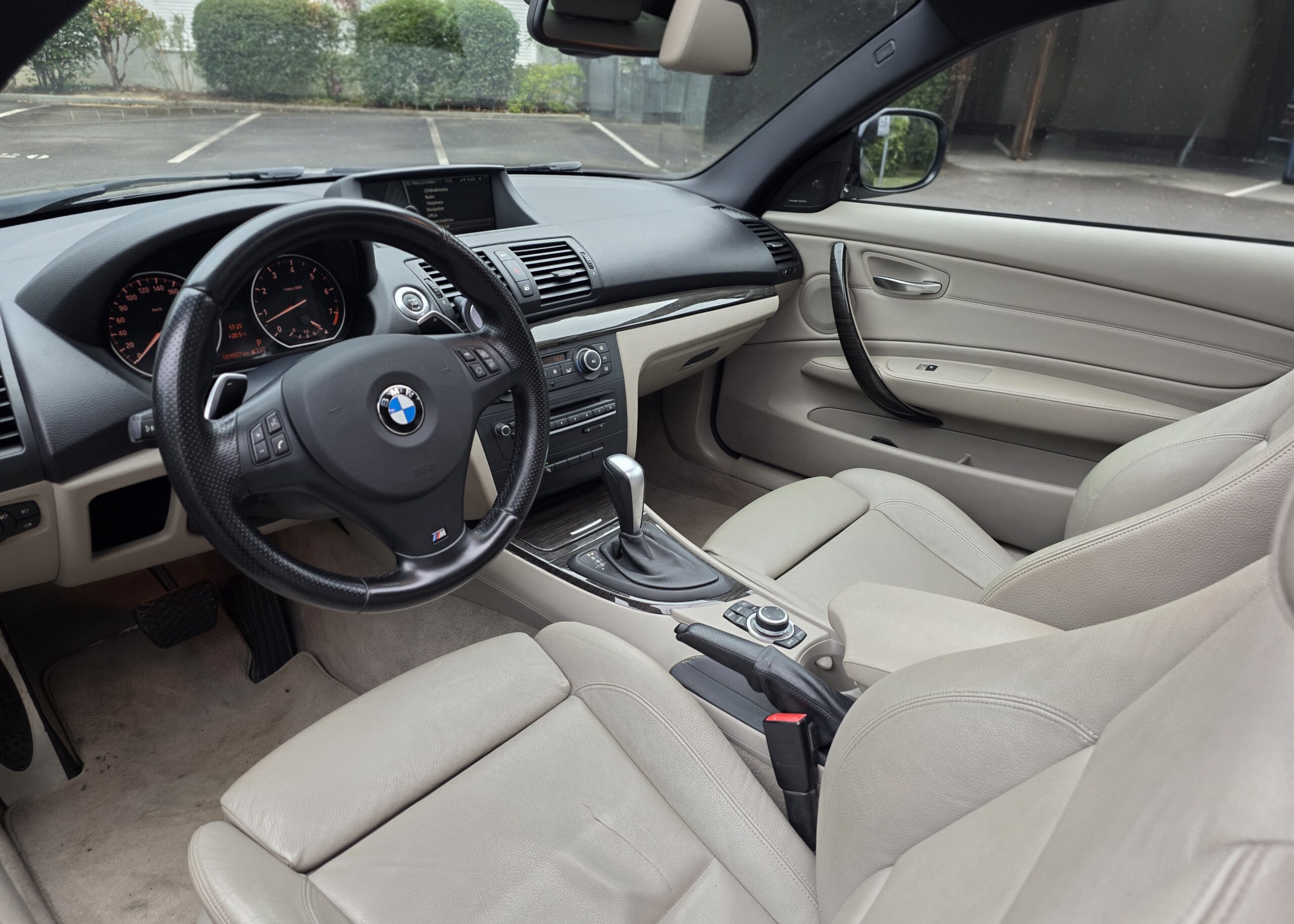 BMW SÉRIE 1 COUPÉ E82 – 125i 3.0 L6 218ch BVA6 Finition M SPORT