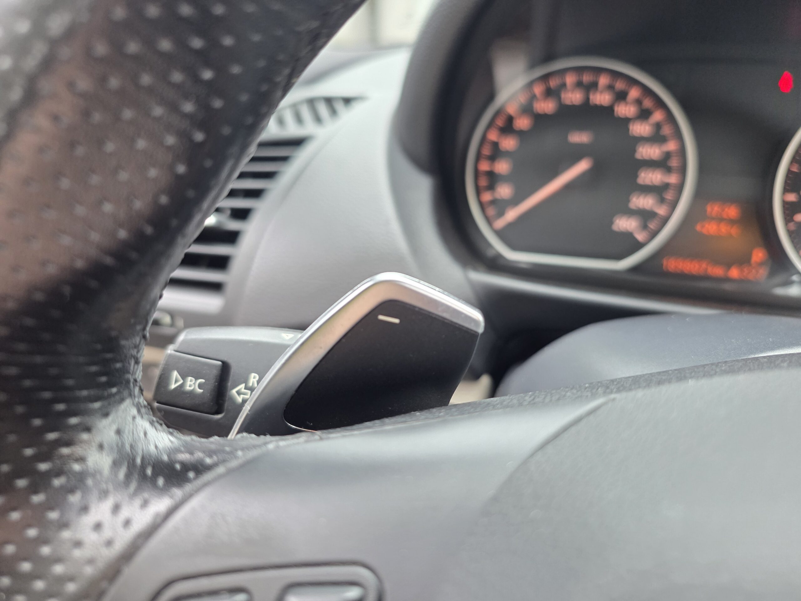 BMW SÉRIE 1 COUPÉ E82 – 125i 3.0 L6 218ch BVA6 Finition M SPORT