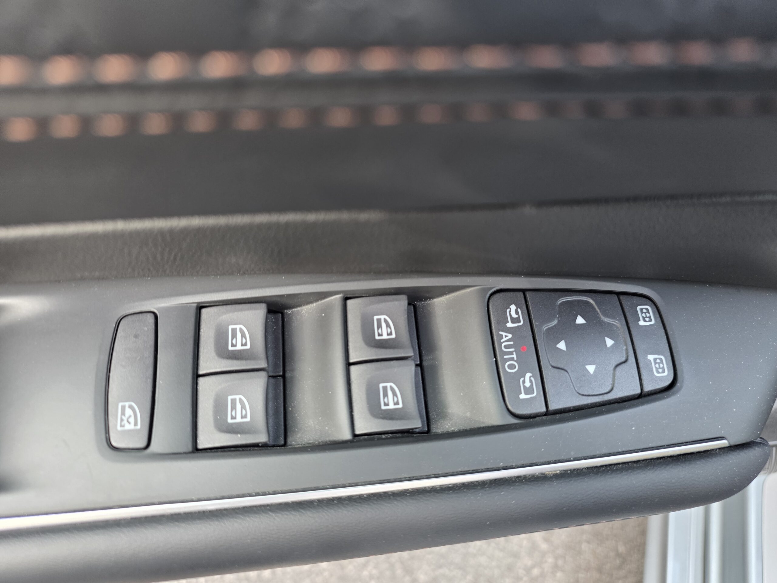 RENAULT TALISMAN BERLINE – 1.3 TCe 160 Boîte automatique EDC7 Finition INITIALE PARIS