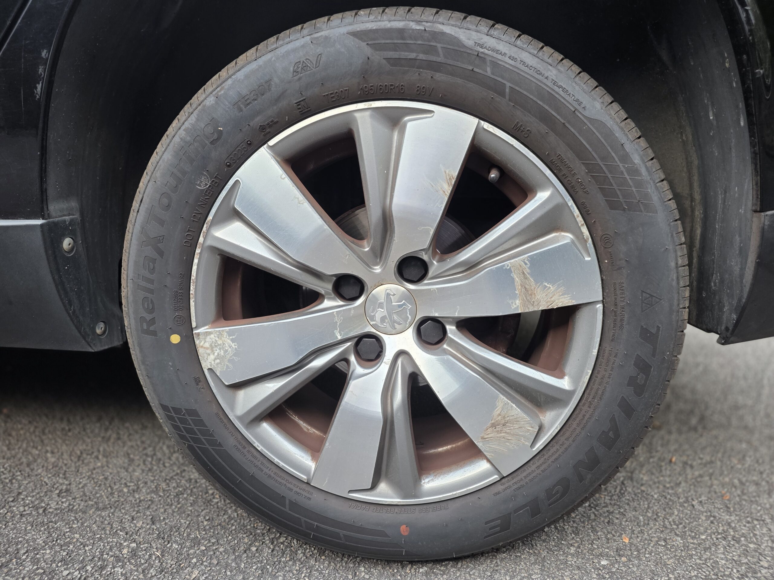 PEUGEOT 2008 – 1.2 PureTech 110ch EAT6 Finition ALLURE