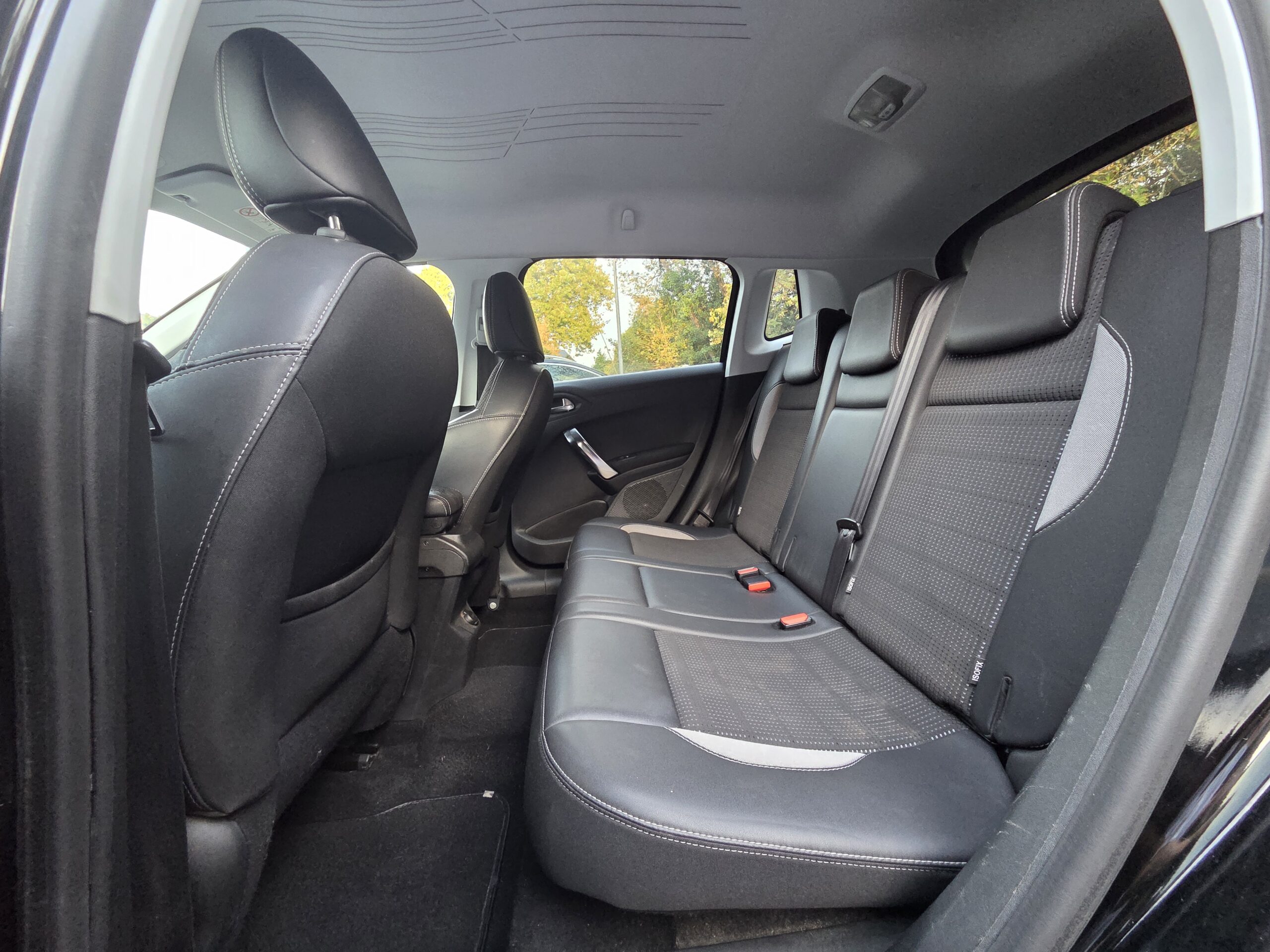 PEUGEOT 2008 – 1.2 PureTech 110ch EAT6 Finition ALLURE
