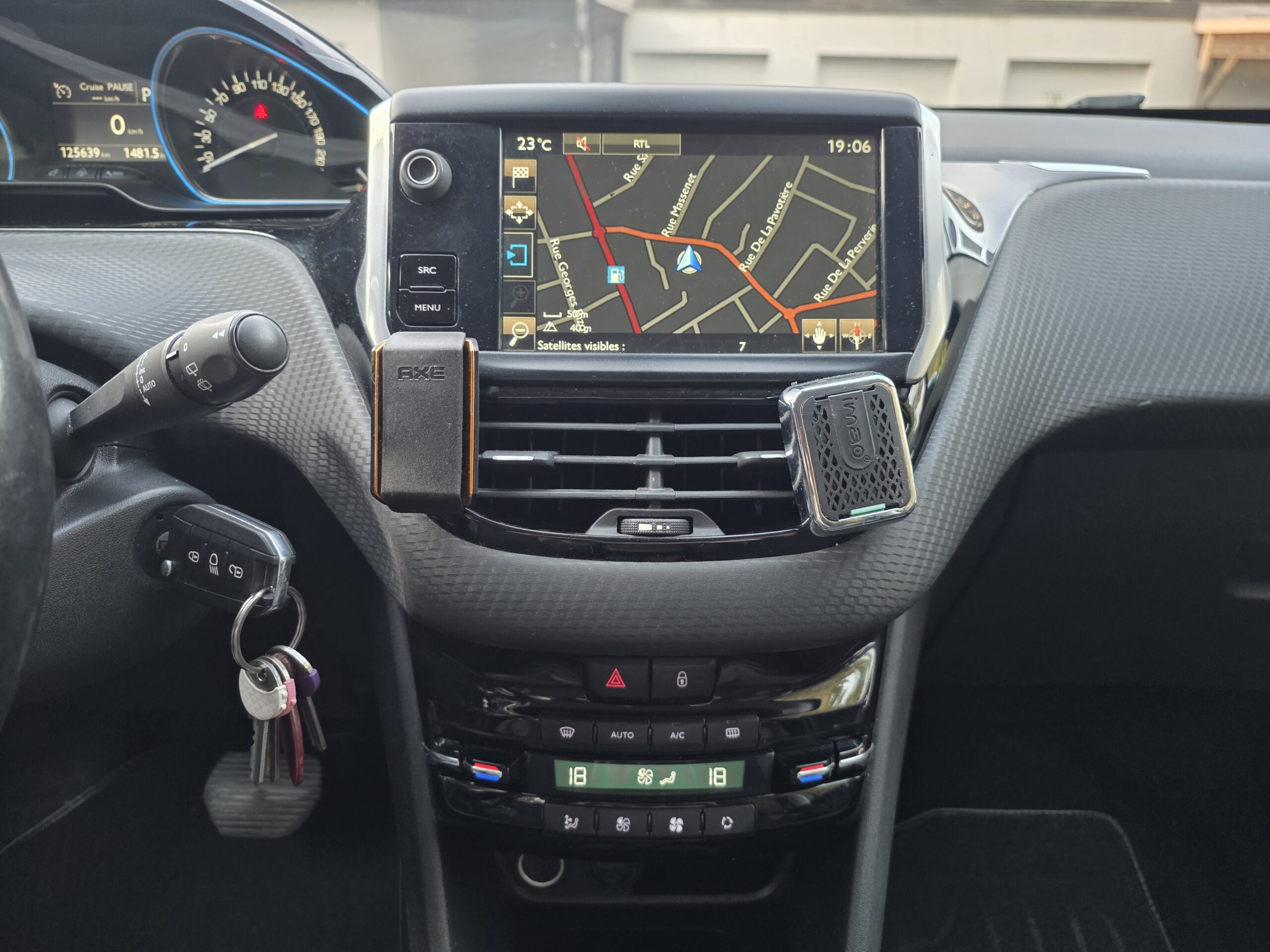 PEUGEOT 2008 – 1.2 PureTech 110ch EAT6 Finition ALLURE
