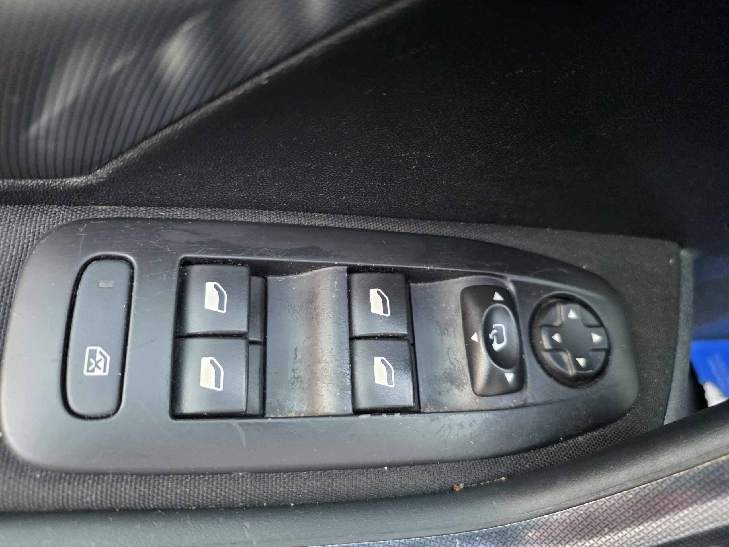 PEUGEOT 2008 – 1.2 PureTech 110ch EAT6 Finition ALLURE